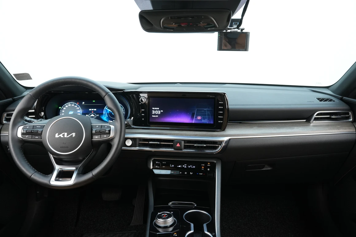 Kia K5 - Фото 19