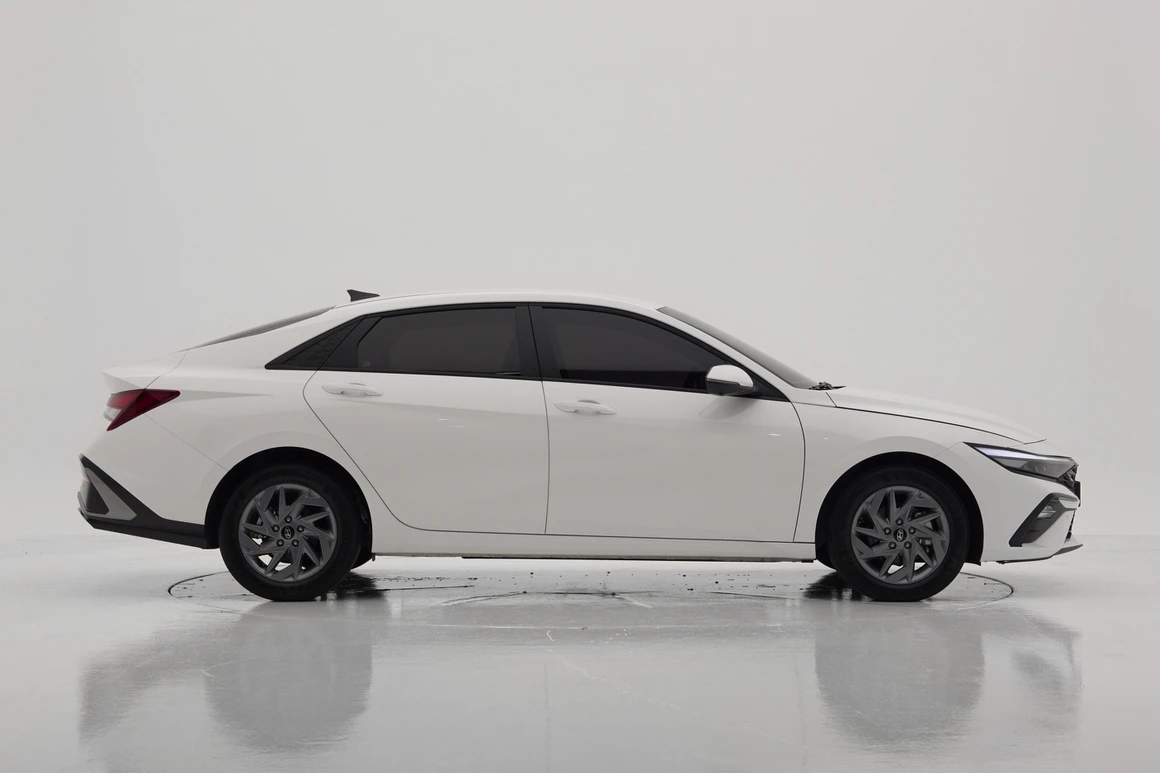 Hyundai Avante - Фото 7