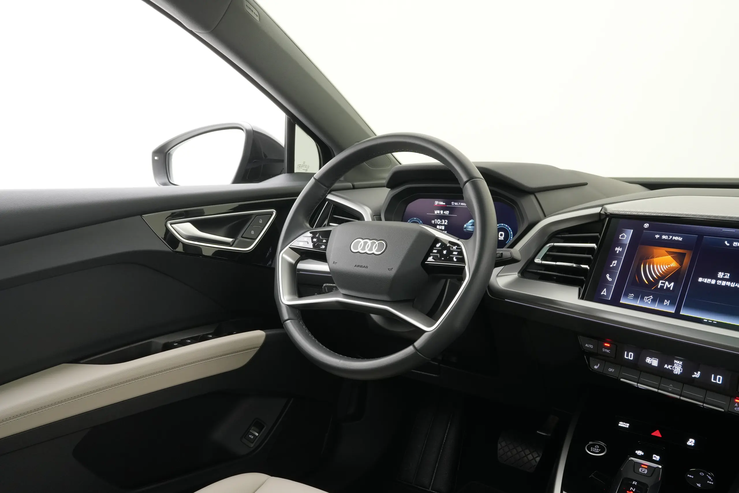 아우디 Q4 e-tron 2022년식 중고차