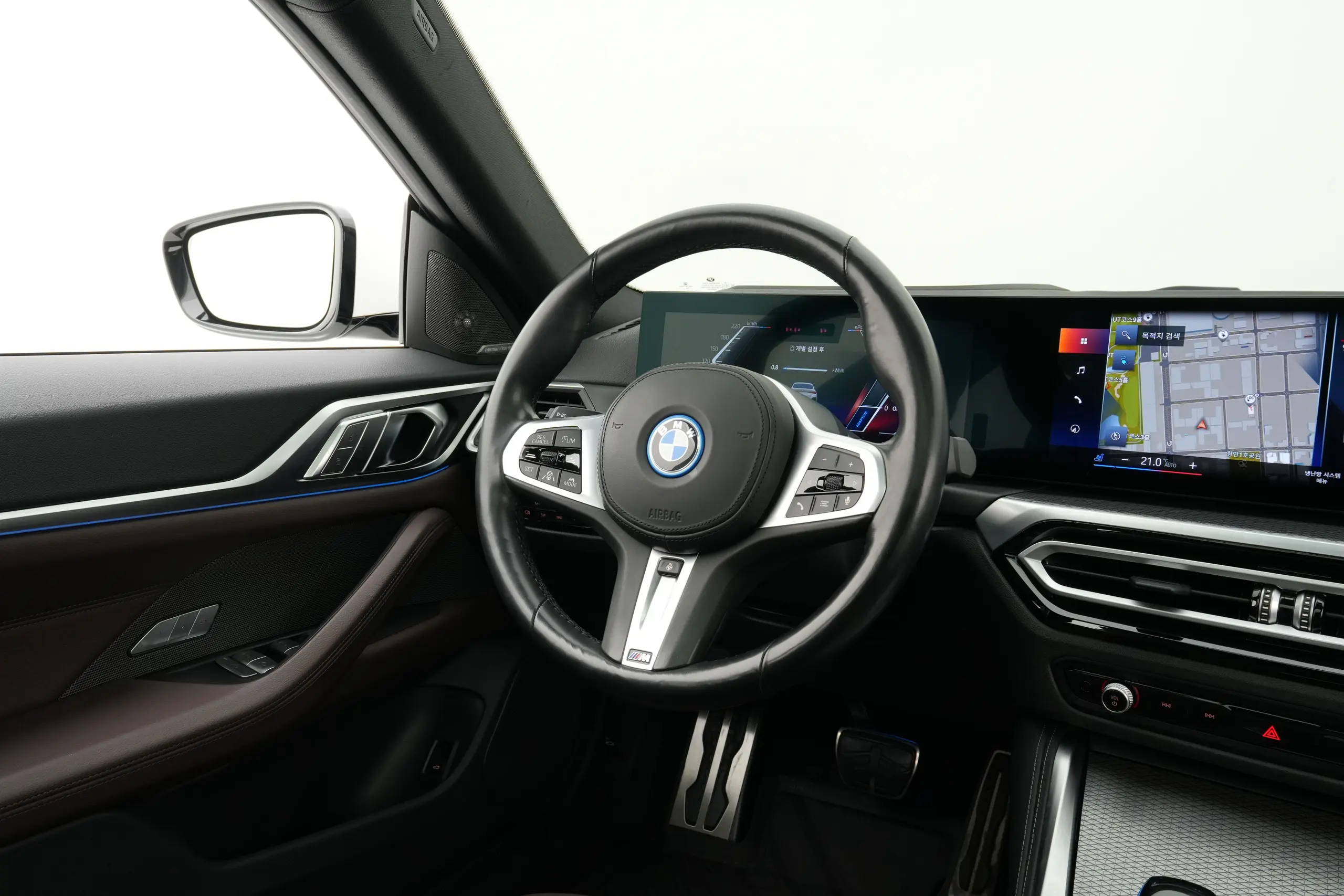BMW i4 2023년식 중고차