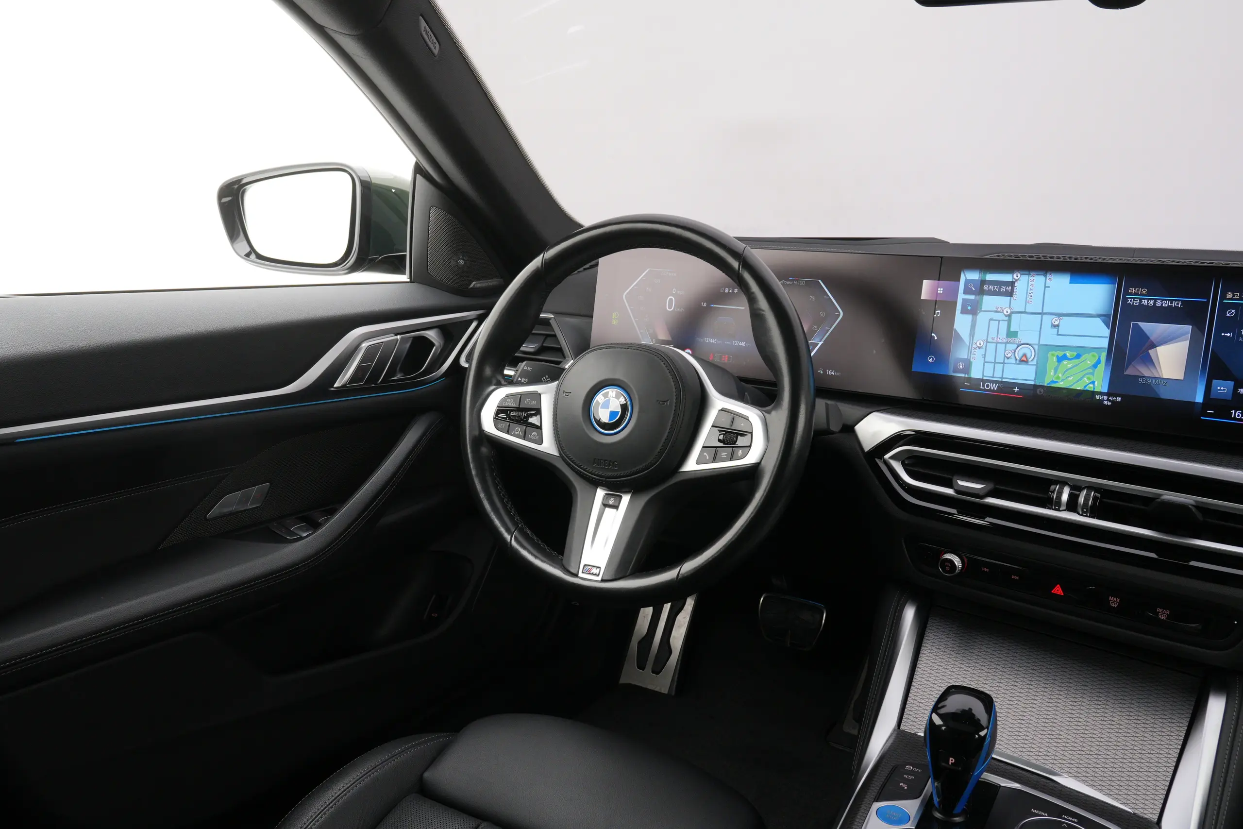 BMW i4 2022년식 중고차
