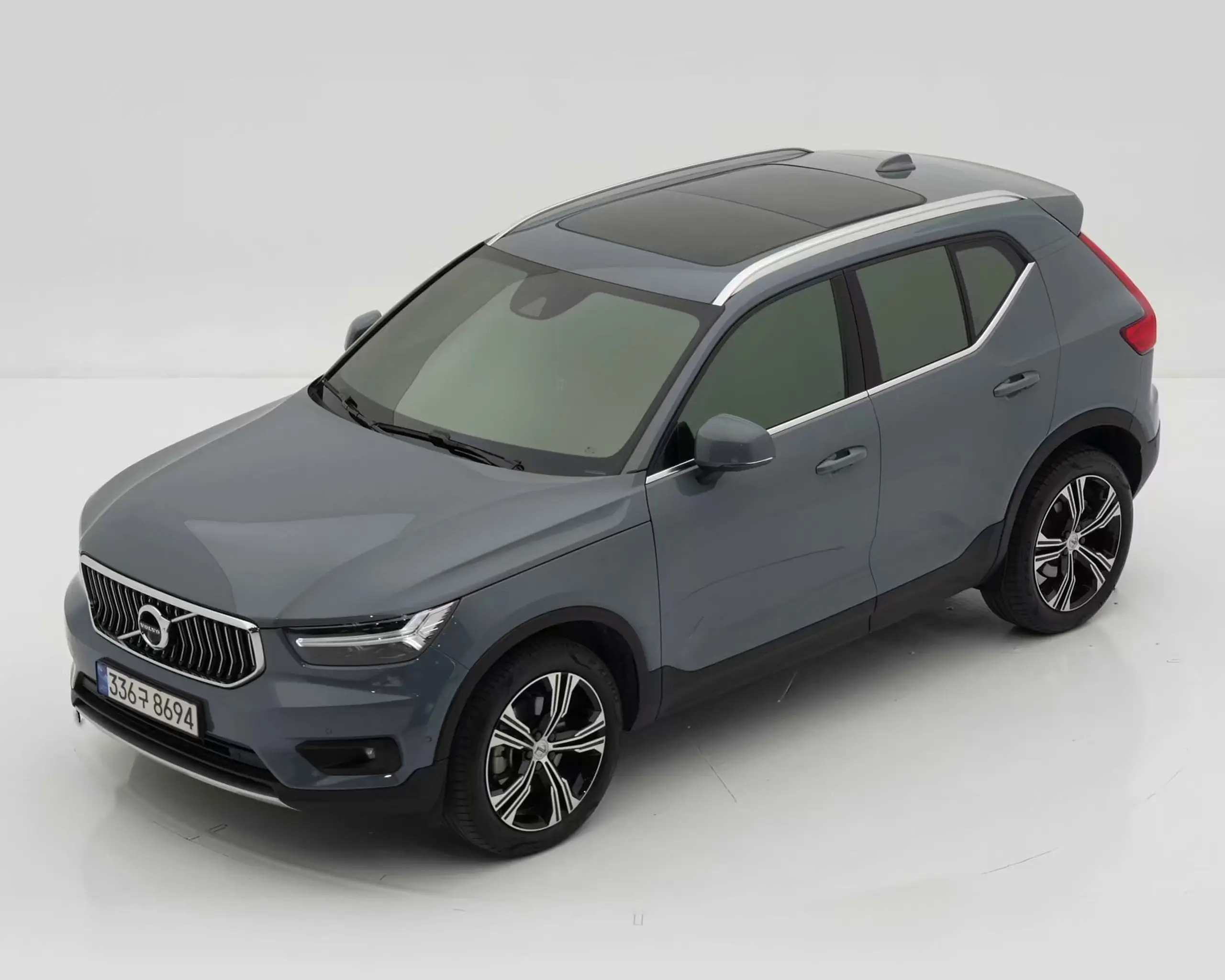 볼보 XC40 2022년식 중고차