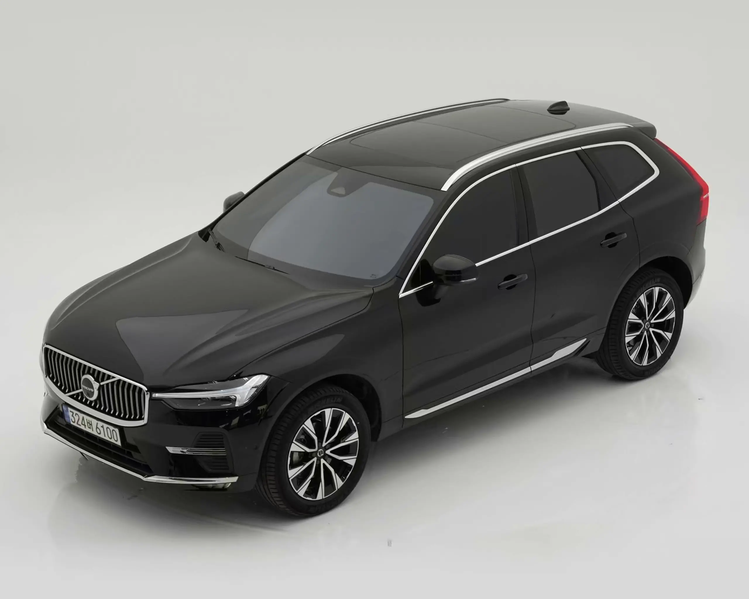 볼보 XC60 2세대 2024년식 중고차
