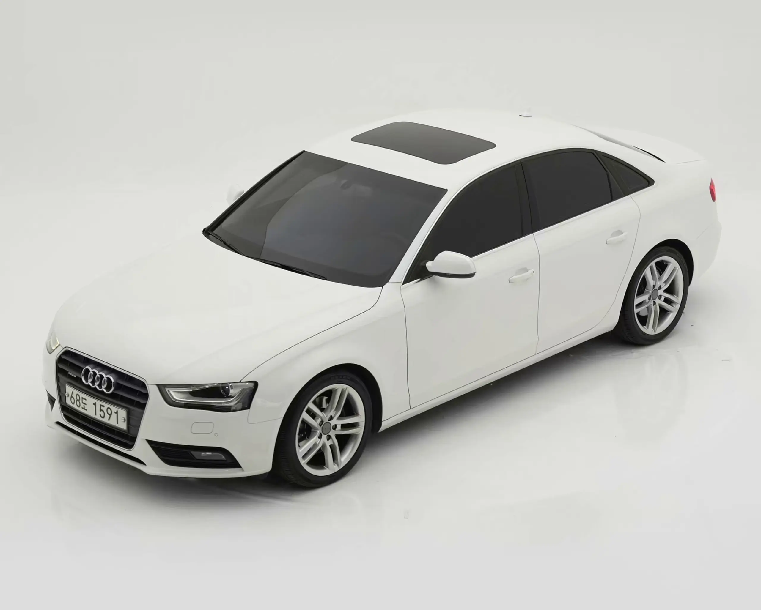 아우디 A4 (B8) 2013년식 중고차