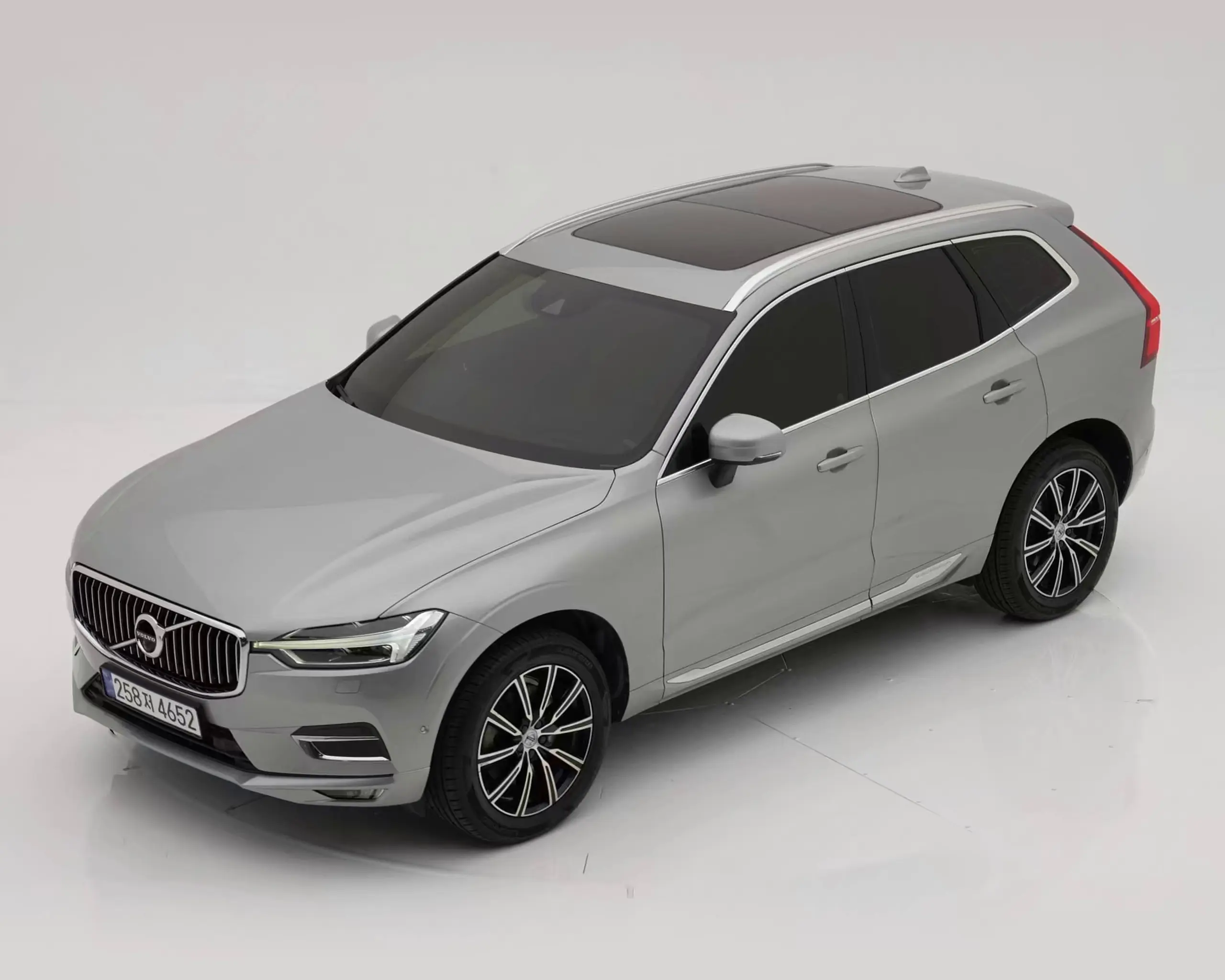 볼보 XC60 2세대 2019년식 중고차