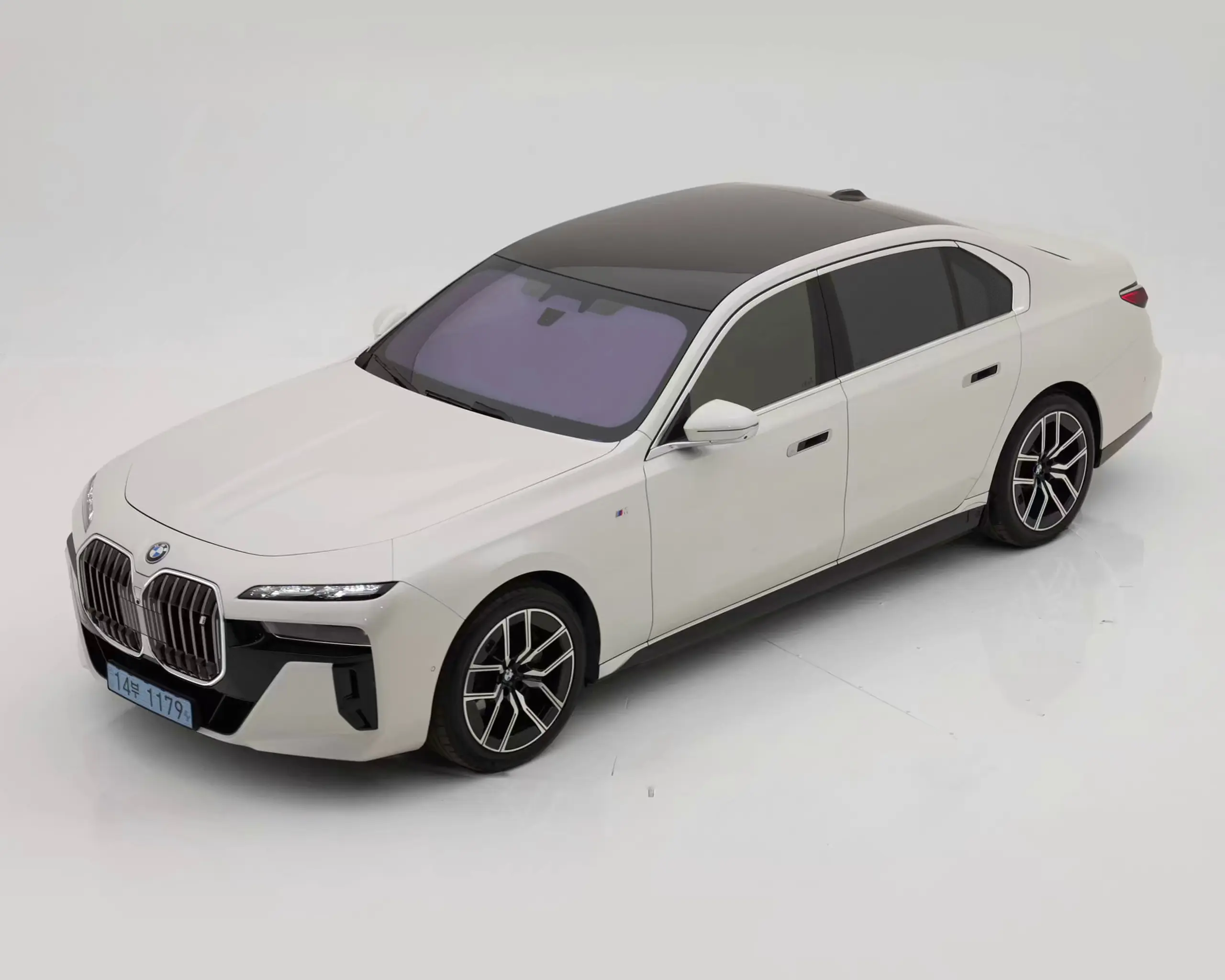 BMW i7 2025년식 중고차