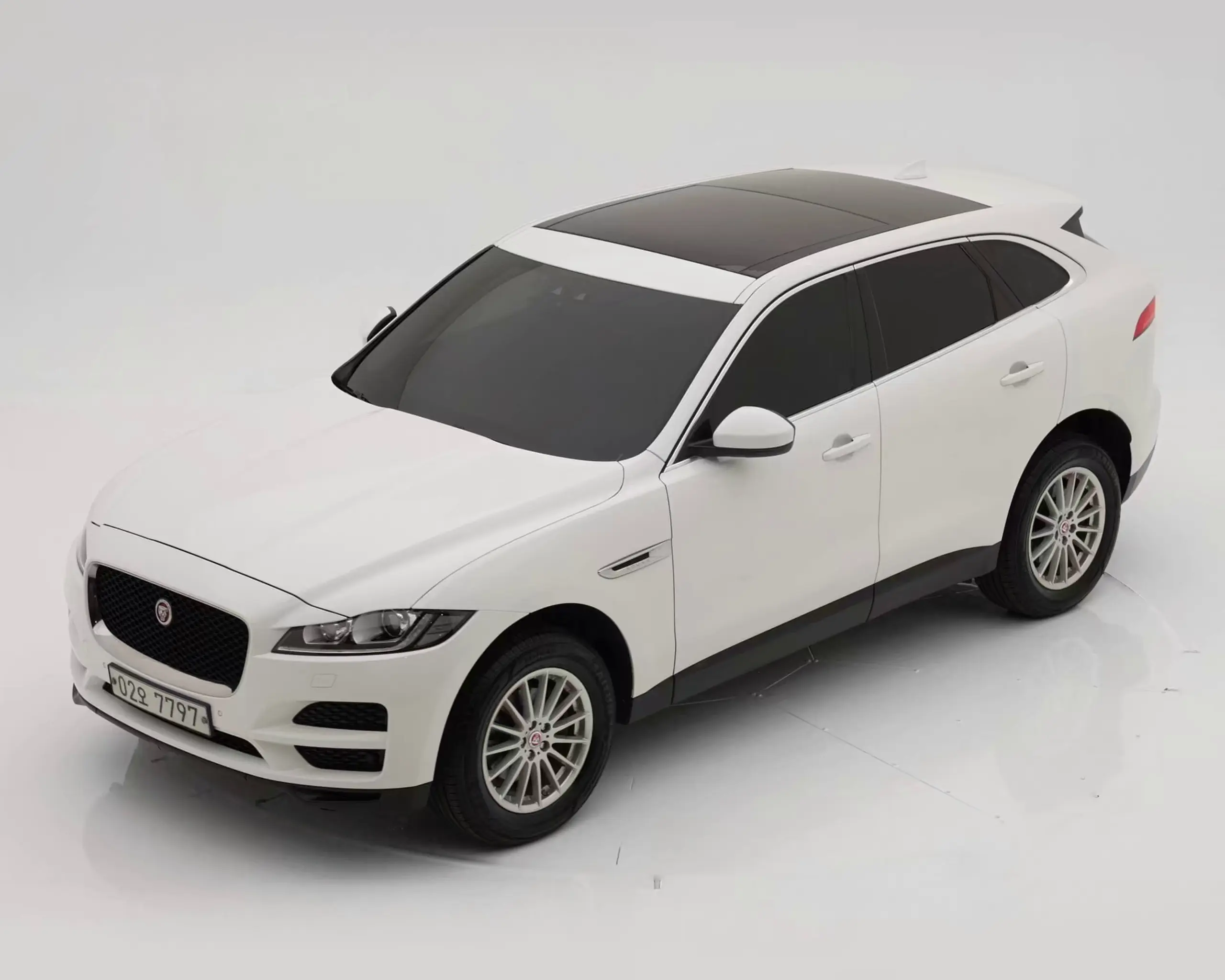 재규어 F-PACE 2018년식 중고차