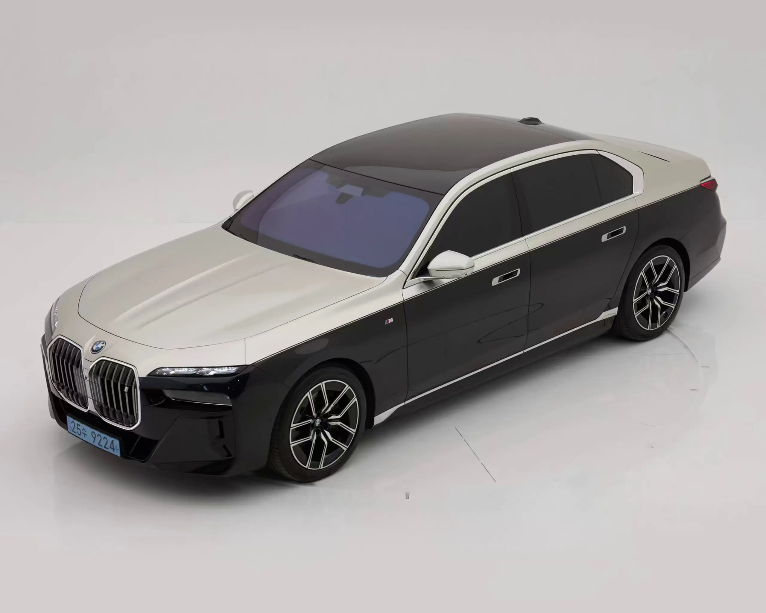 BMW i7 2024년식 중고차