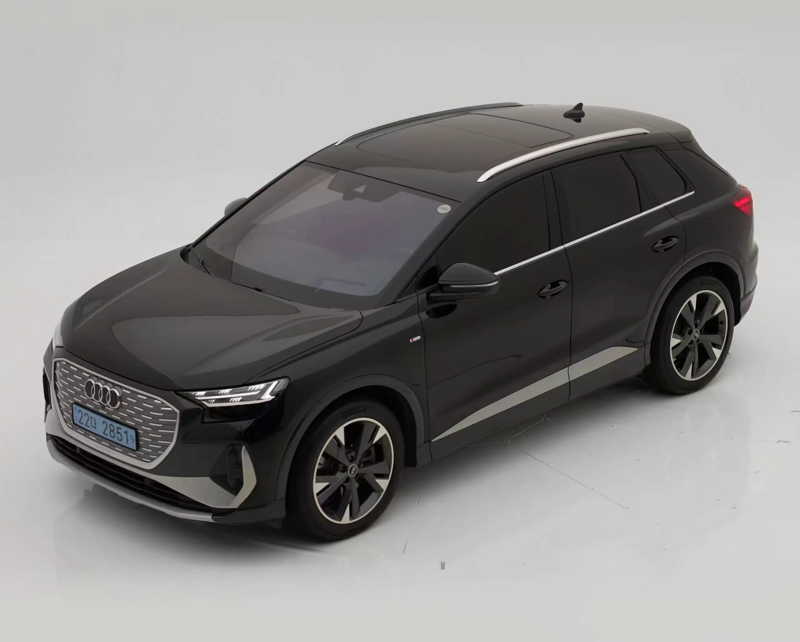 아우디 Q4 e-tron 2022년식 중고차