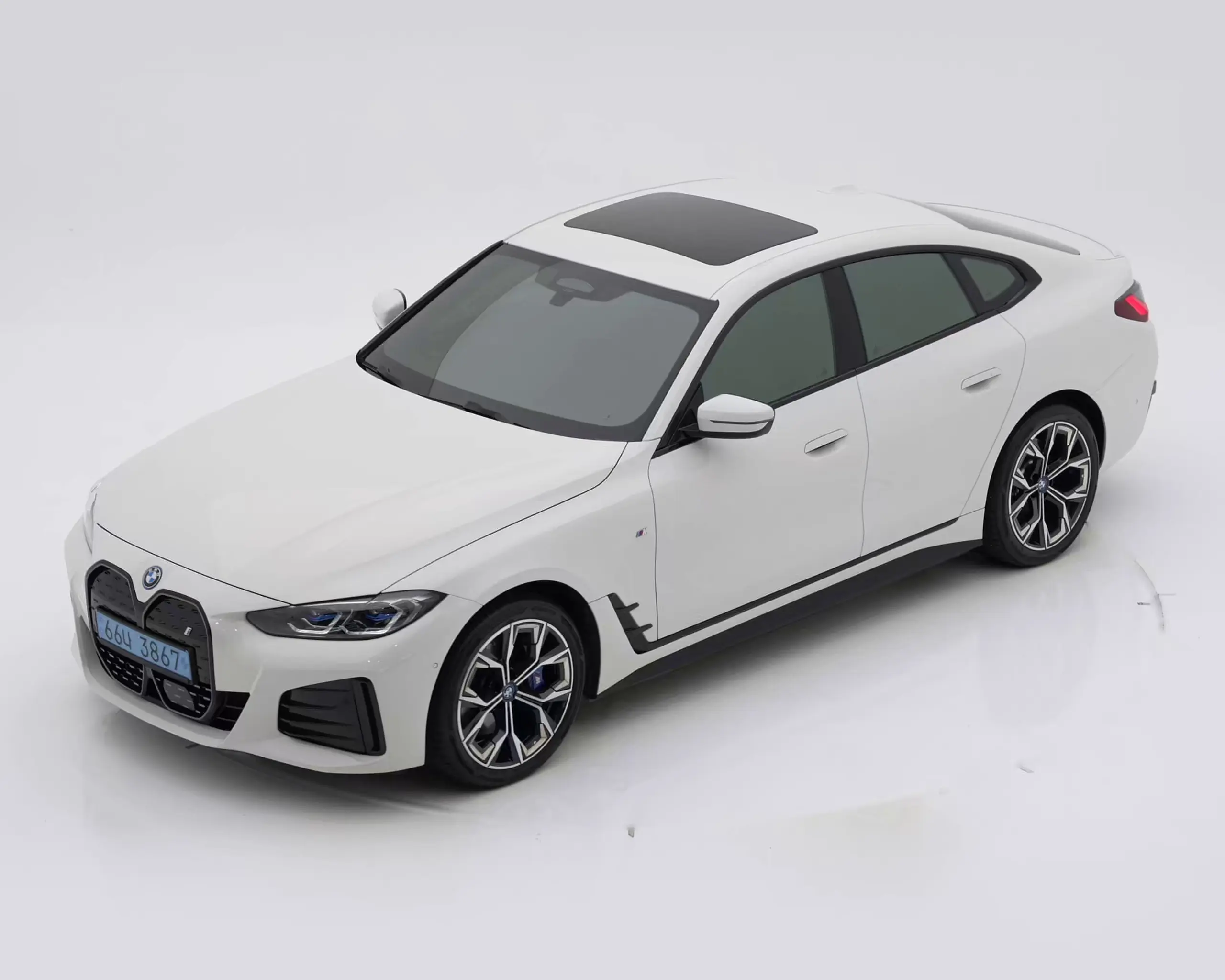 BMW i4 2024년식 중고차