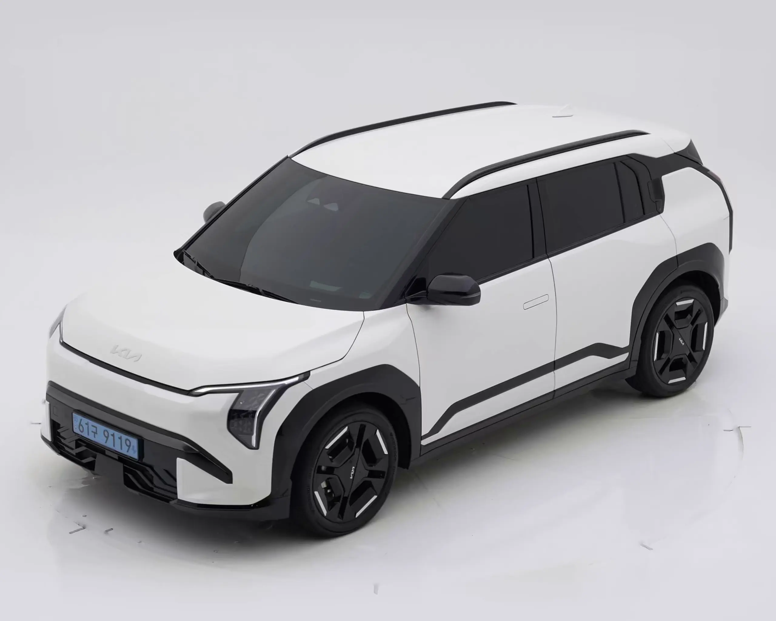 EV3 2025년식 중고차