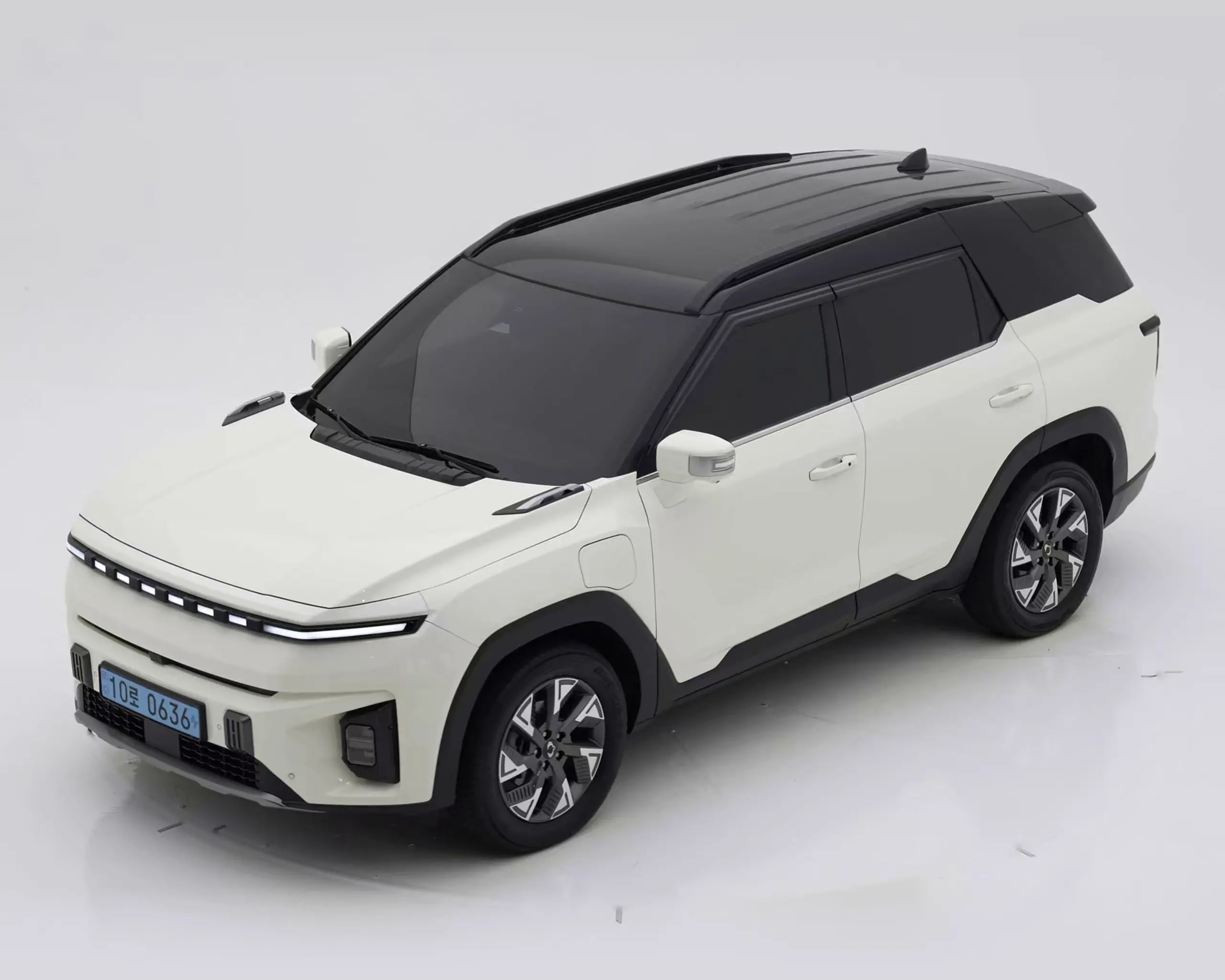 토레스 EVX 2024년식 중고차