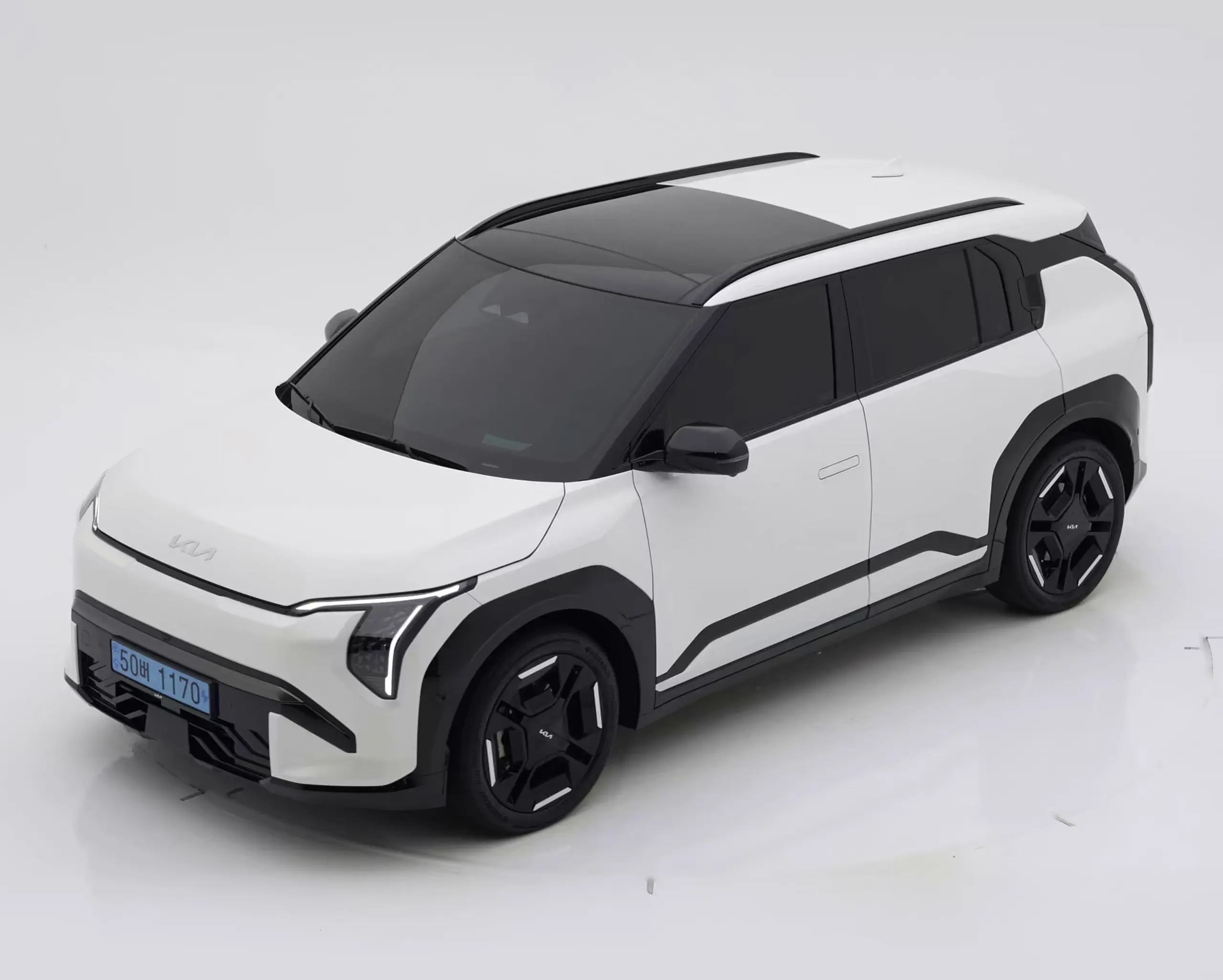 EV3 2025년식 중고차