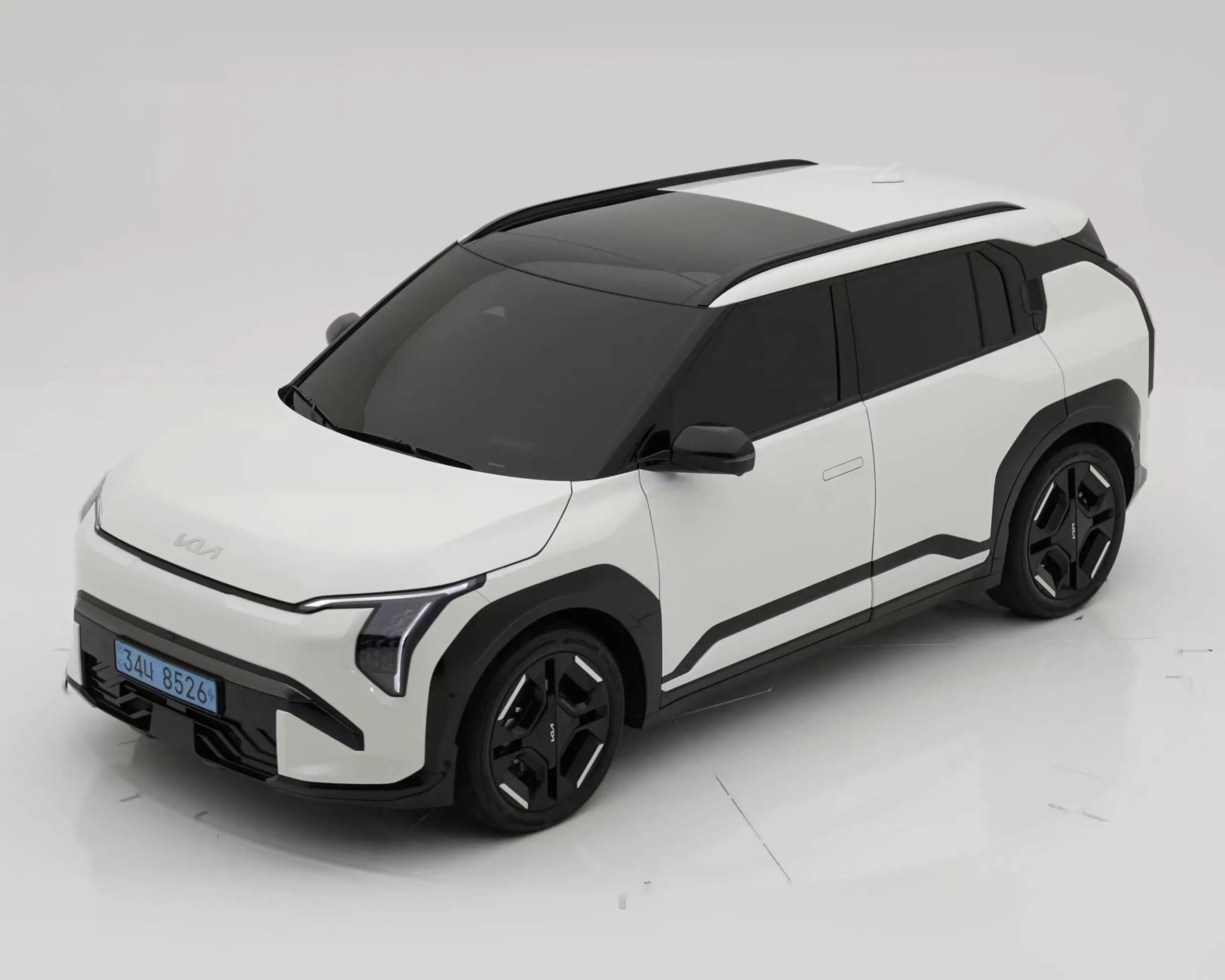 EV3 2025년식 중고차