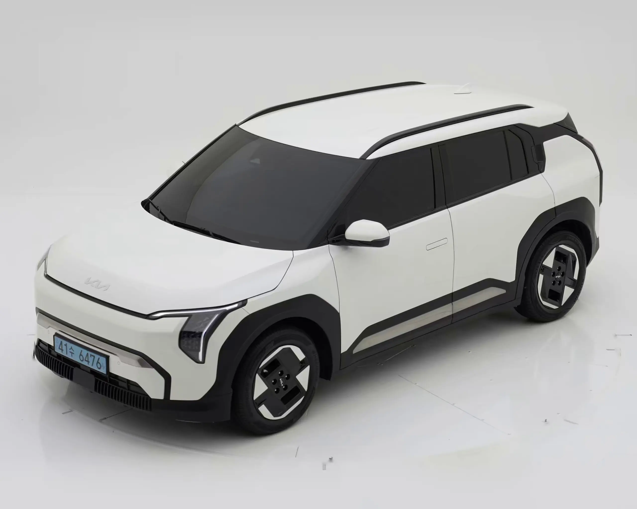 EV3 2025년식 중고차