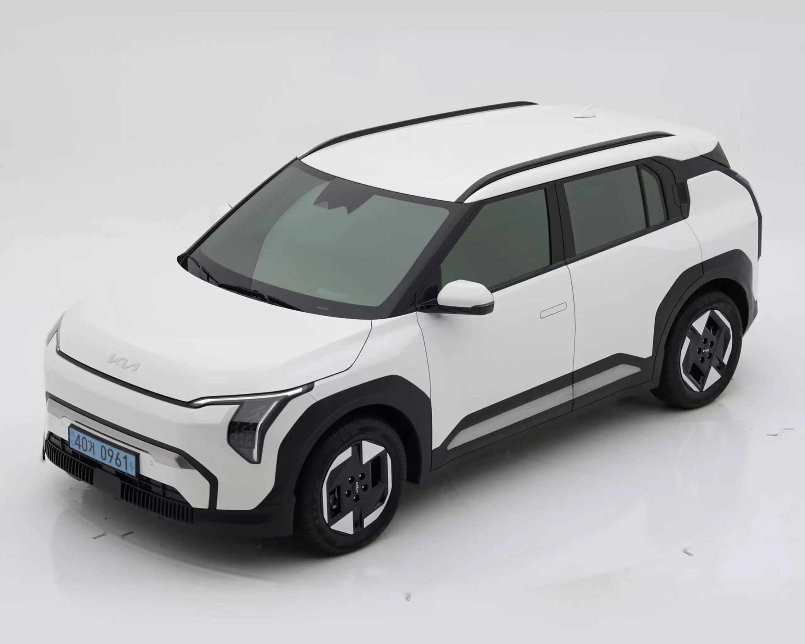 EV3 2025년식 중고차