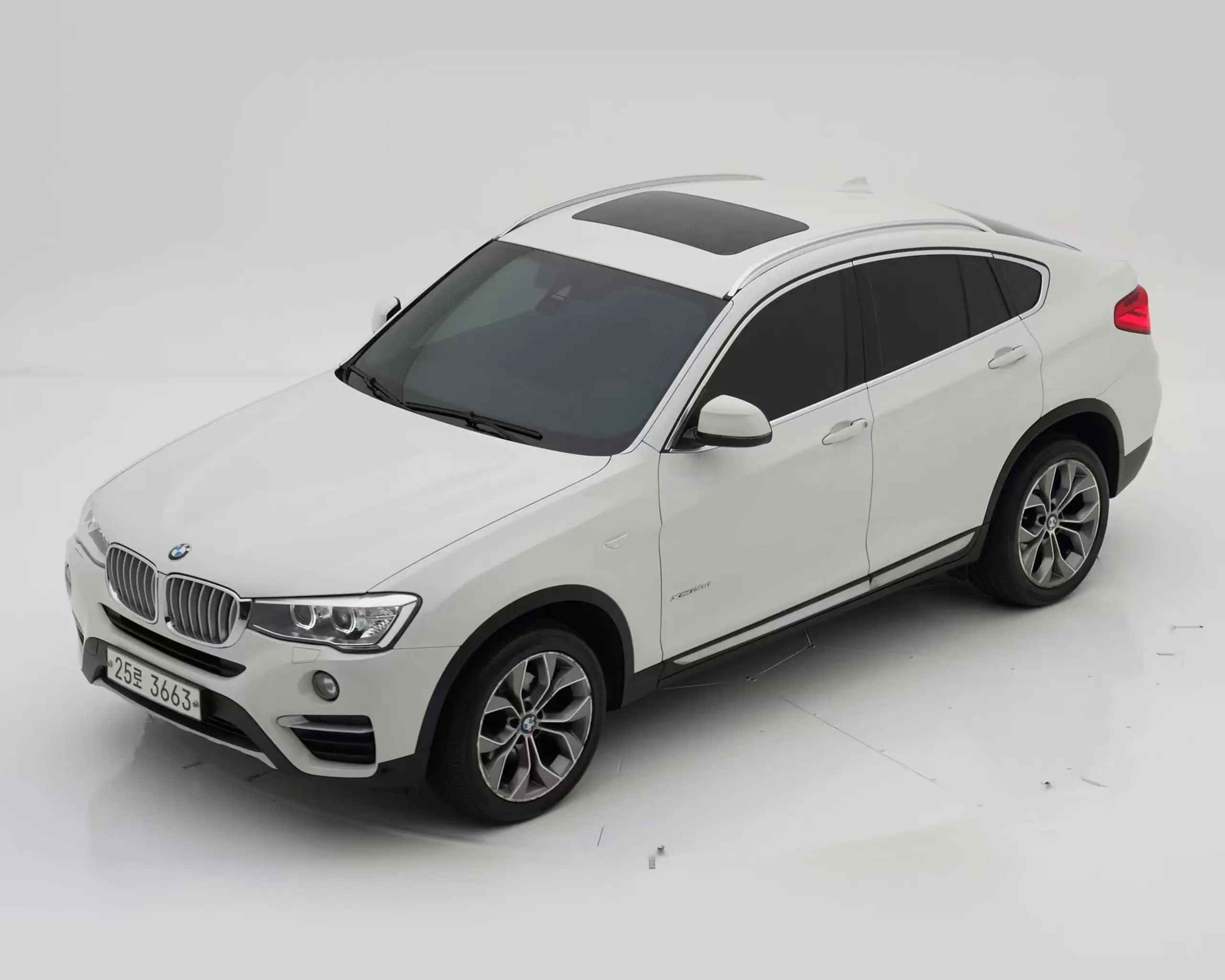 BMW X4 (F26) 2015년식 중고차