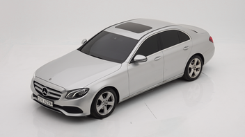벤츠 E클래스 (W213) E200 아방가르드