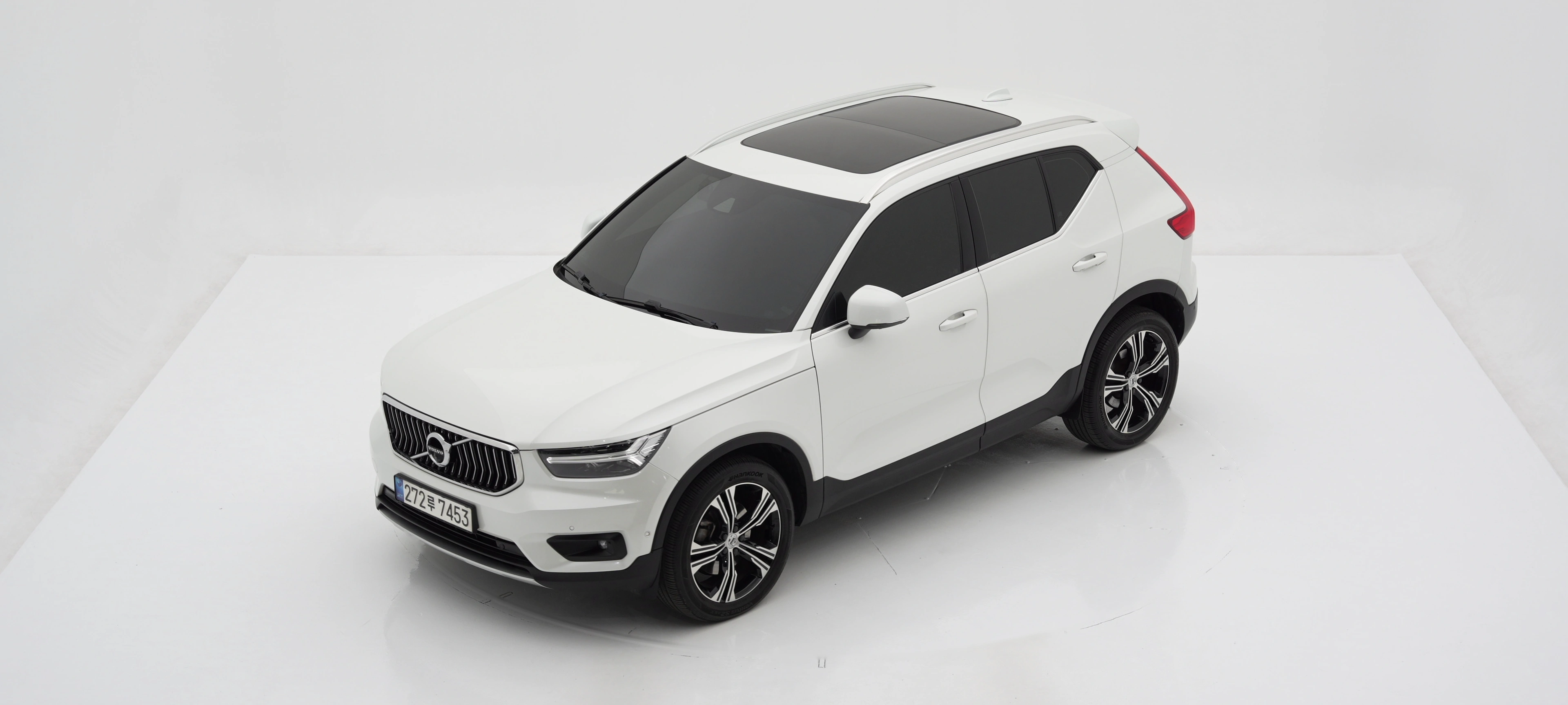 볼보 XC40 2022년식 중고차