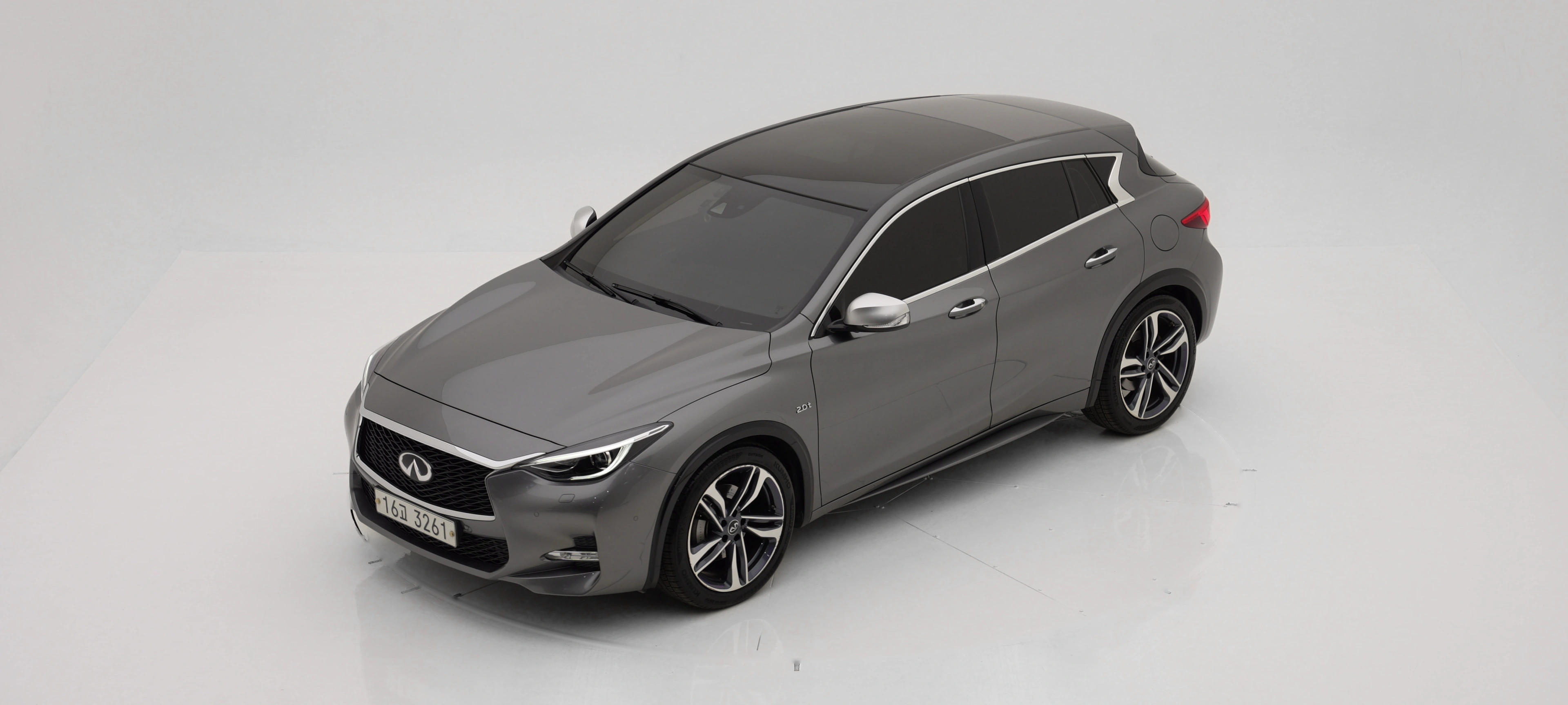 인피니티 Q30 2018년식 중고차