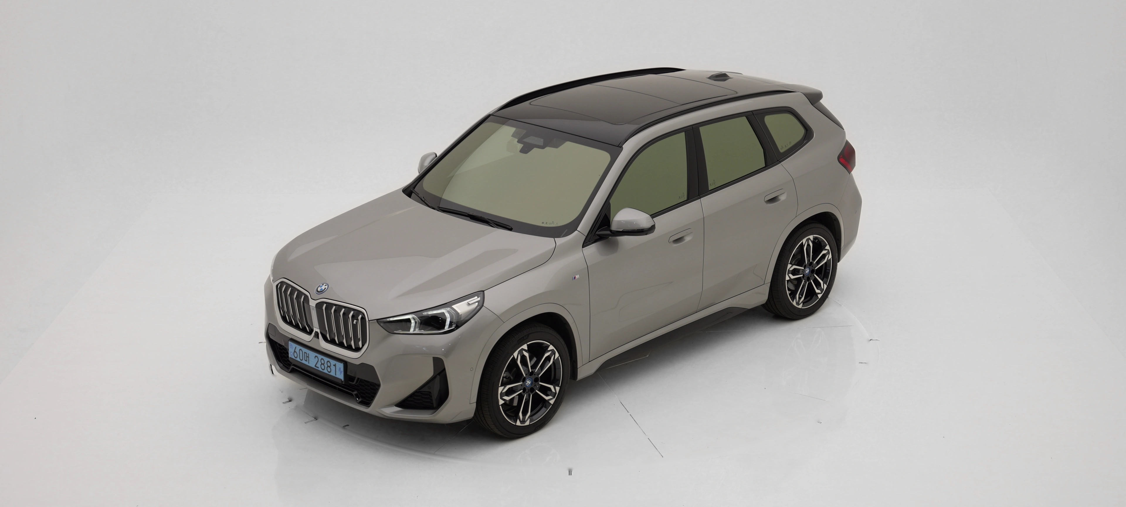 BMW iX1 2024년식 중고차
