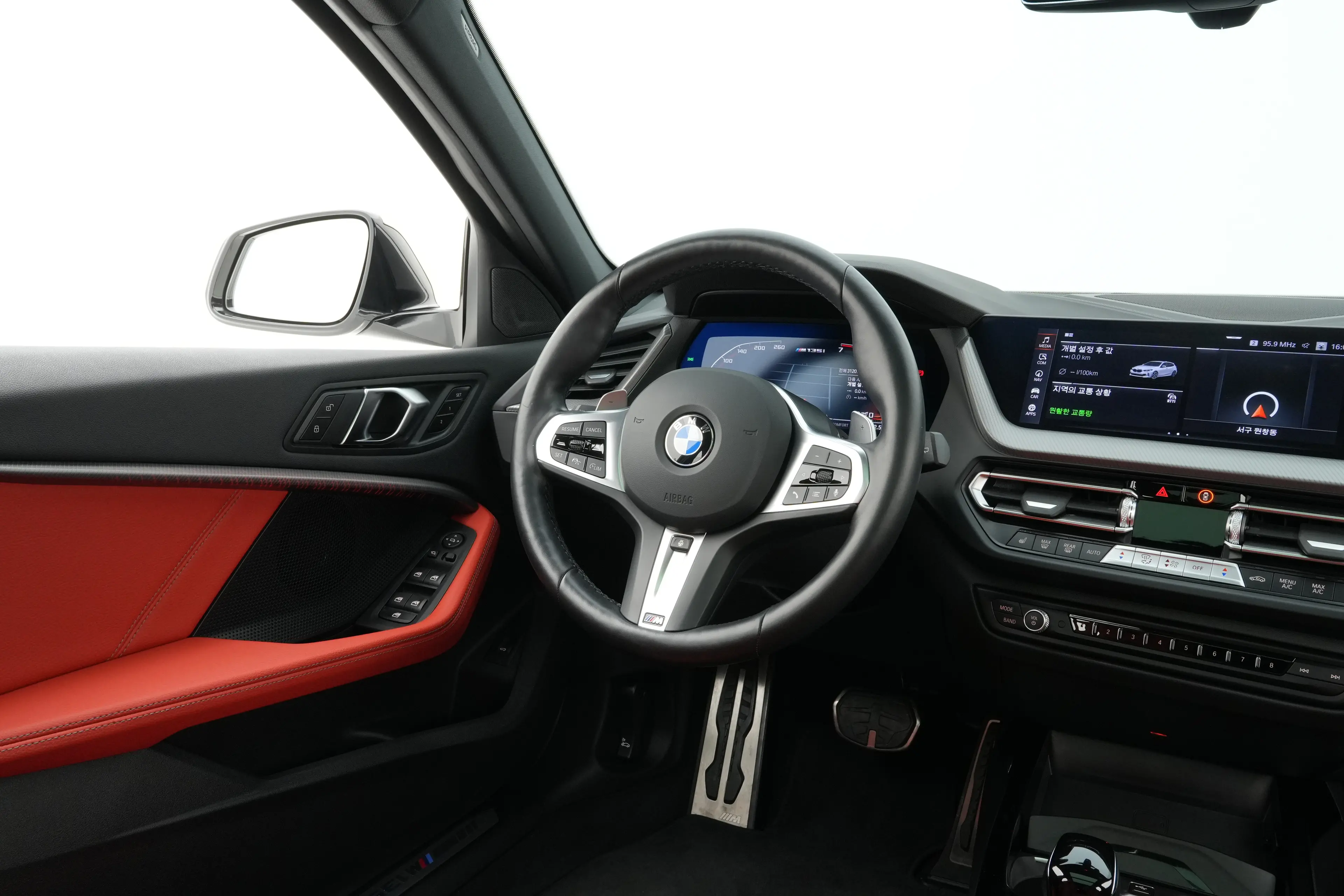 BMW 1시리즈 (F40) 2024년식 중고차
