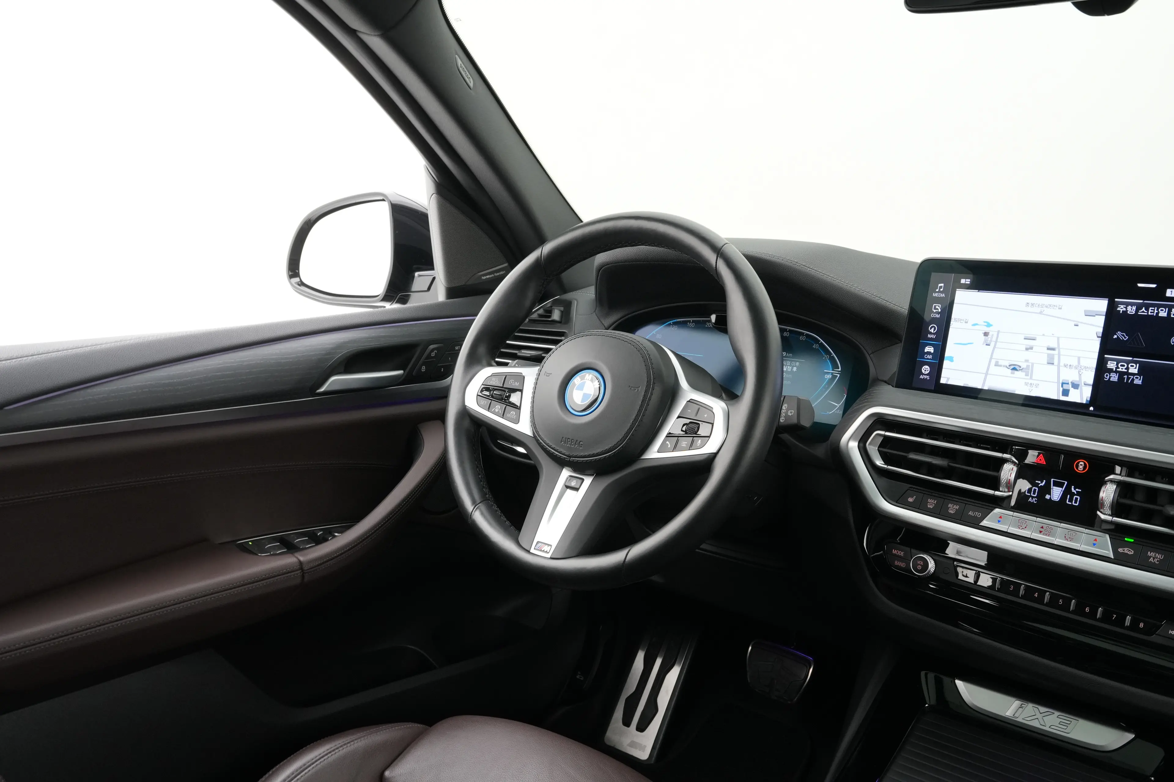 BMW iX3 (G08) 2022년식 중고차