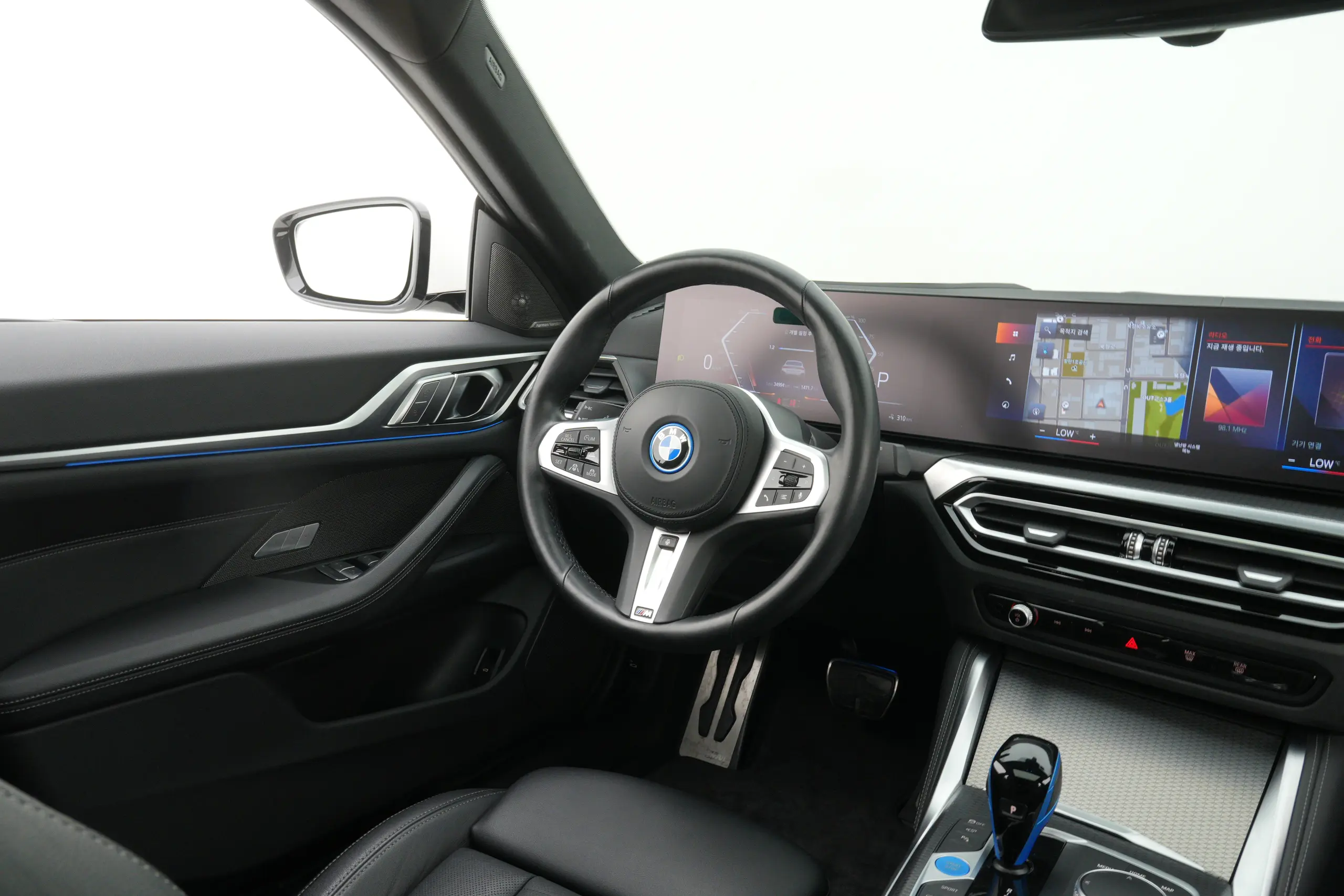 BMW i4 2022년식 중고차