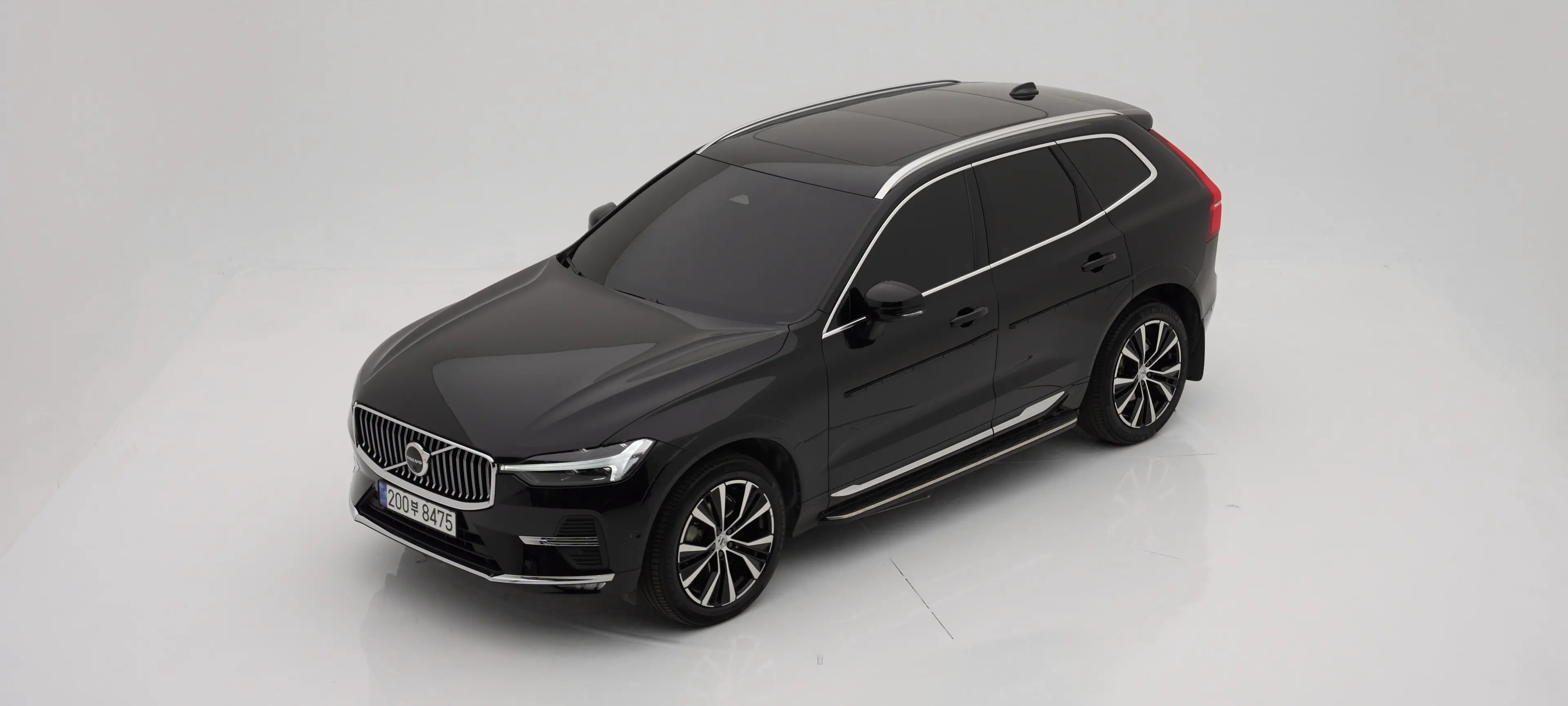 볼보 XC60 2세대 2025년식 중고차