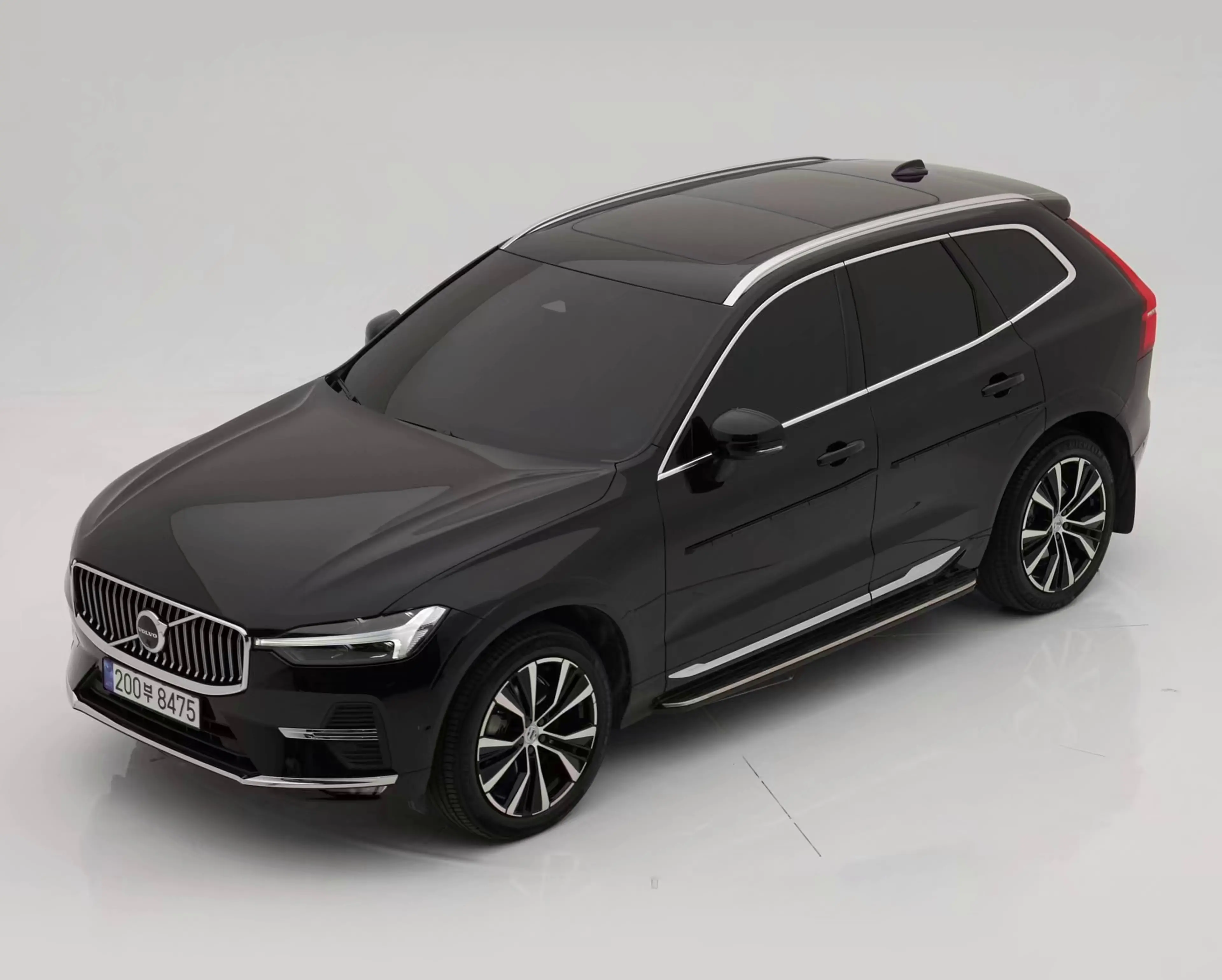 볼보 XC60 2세대 2025년식 중고차