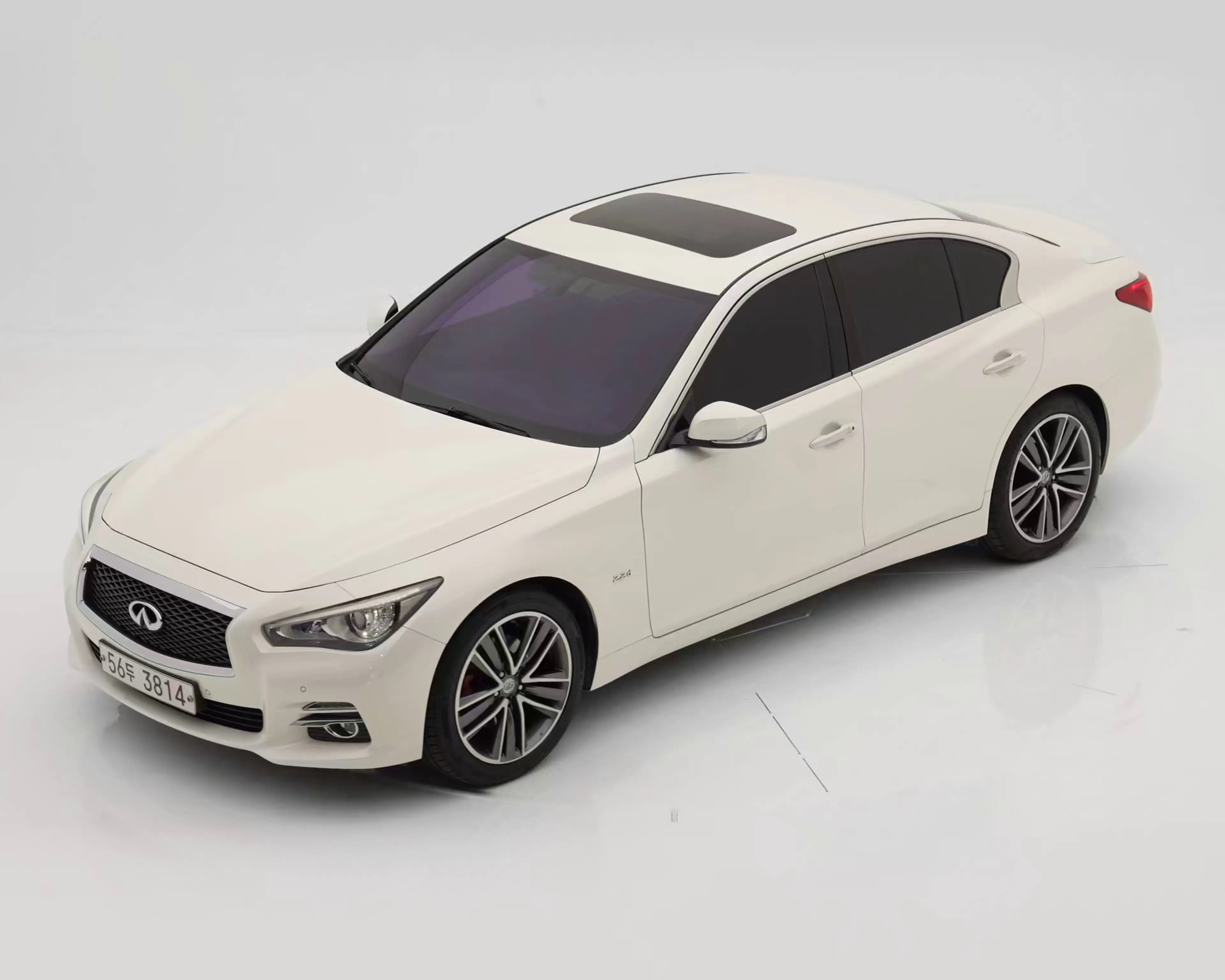 인피니티 Q50 2015년식 중고차