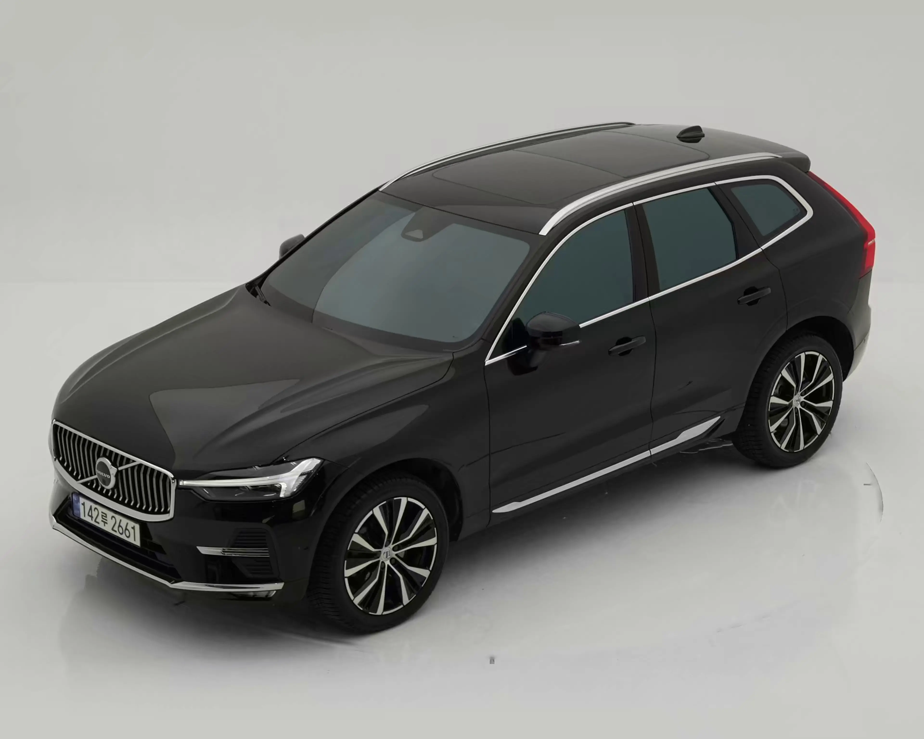볼보 XC60 2세대 2023년식 중고차