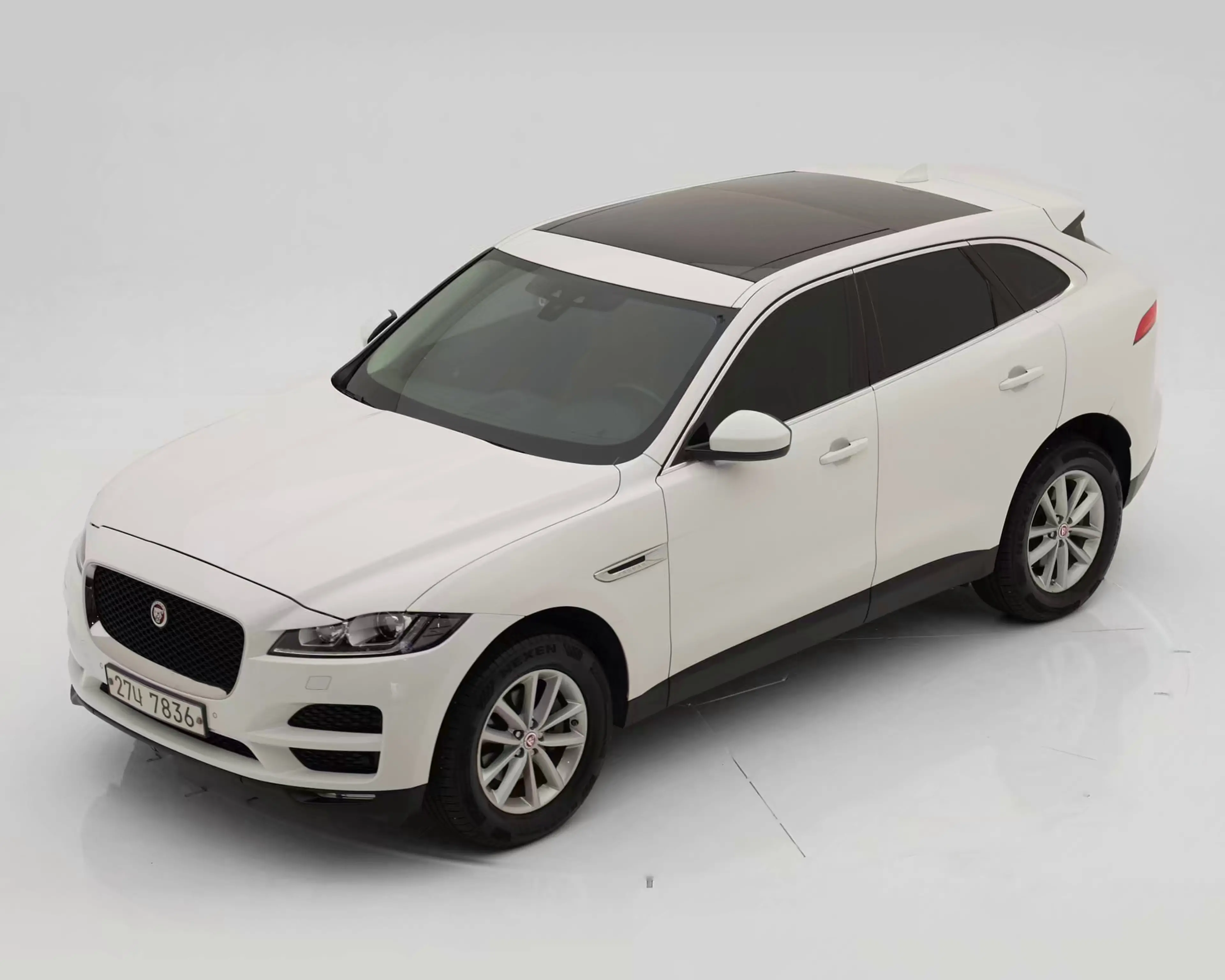 재규어 F-PACE 2017년식 중고차