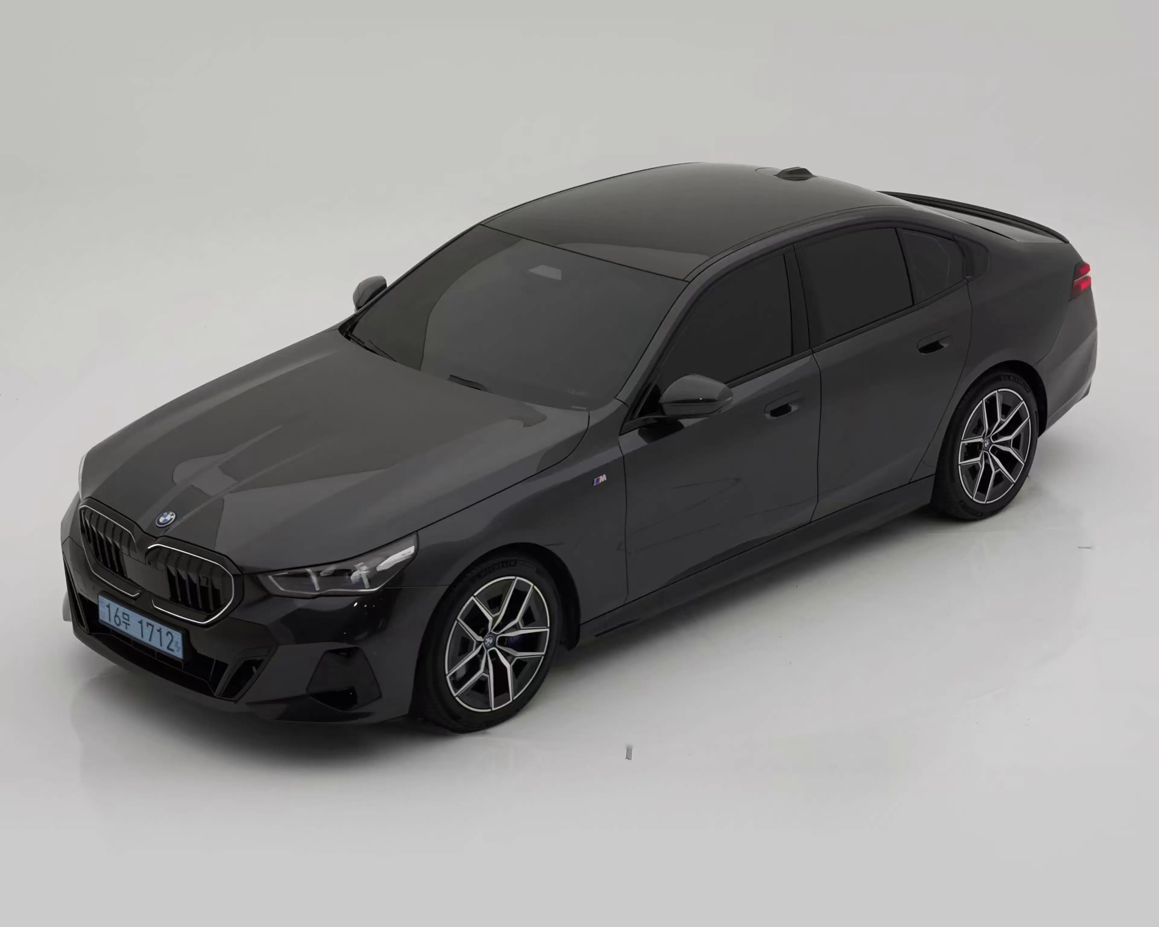 BMW i5 2025년식 중고차