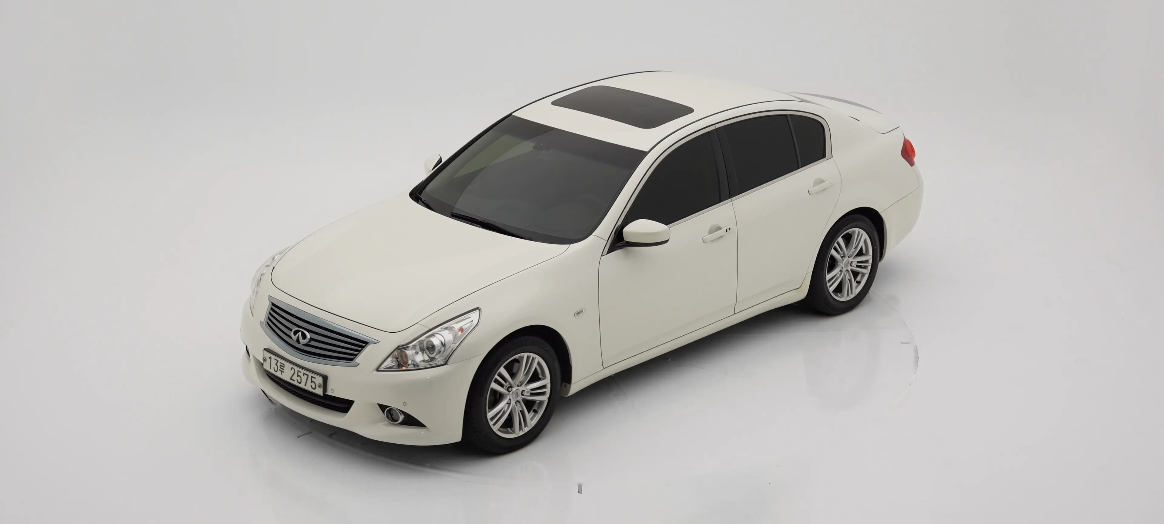 인피니티 G25 2013년식 중고차