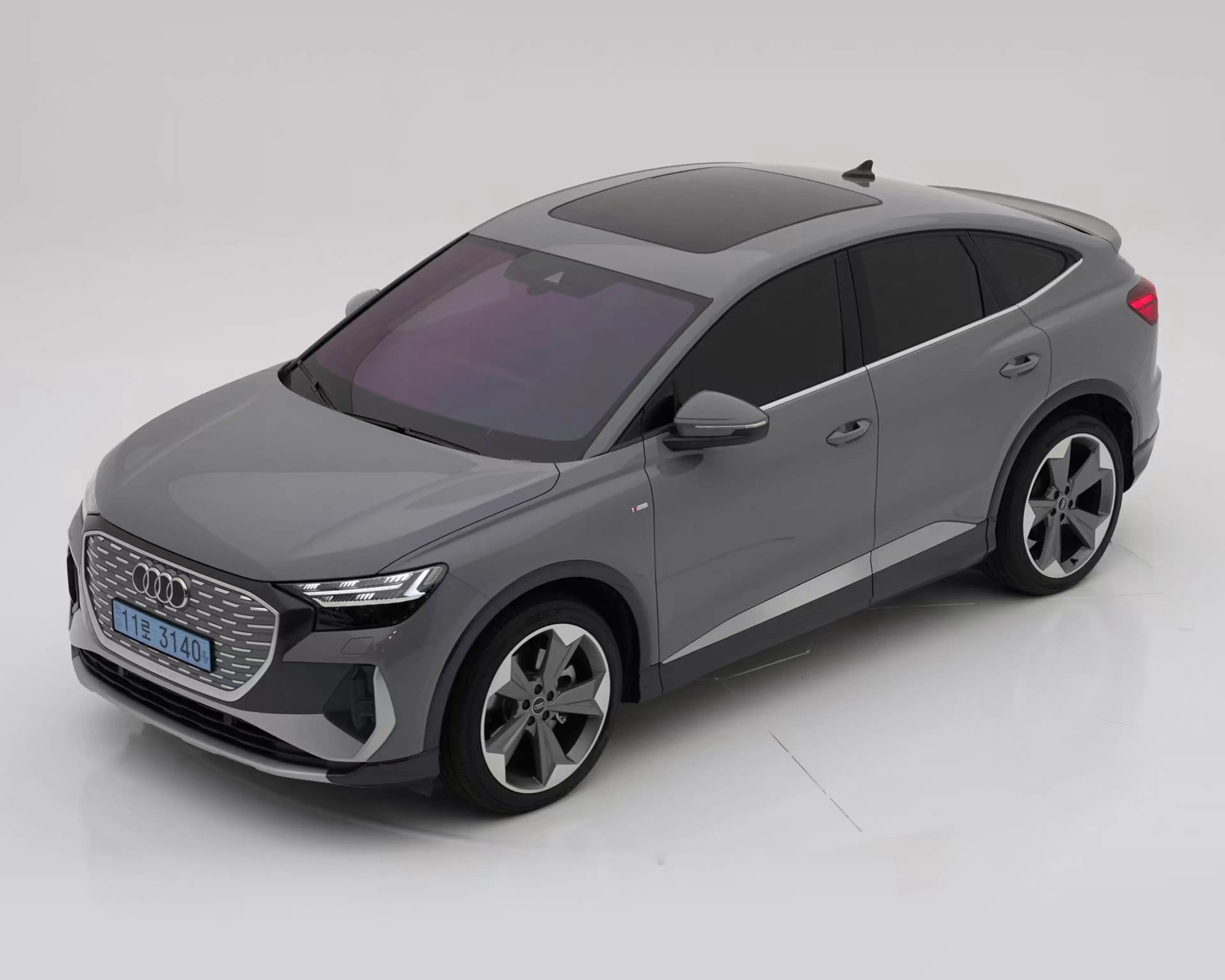 아우디 Q4 e-tron 2025년식 중고차