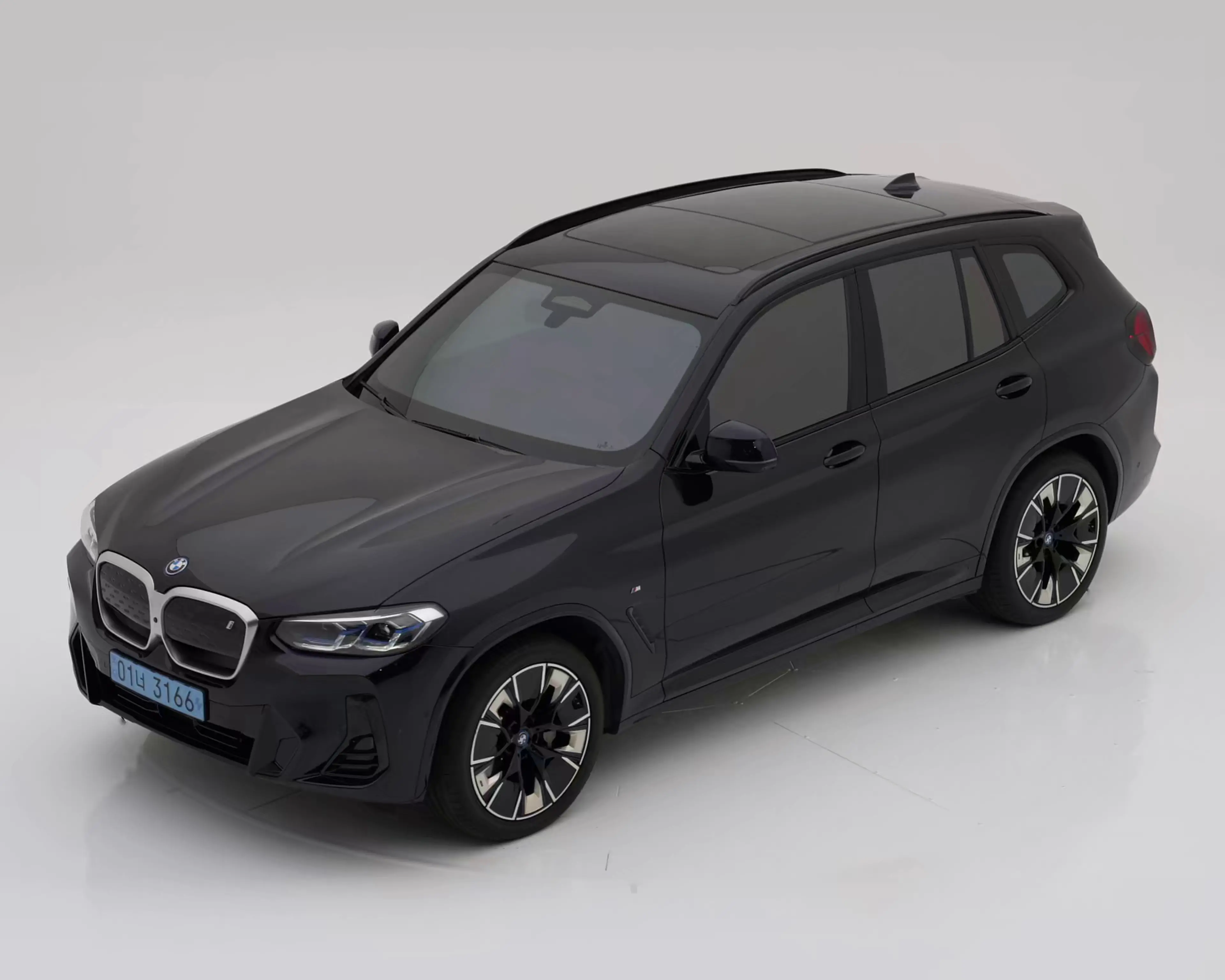 BMW iX3 (G08) 2023년식 중고차