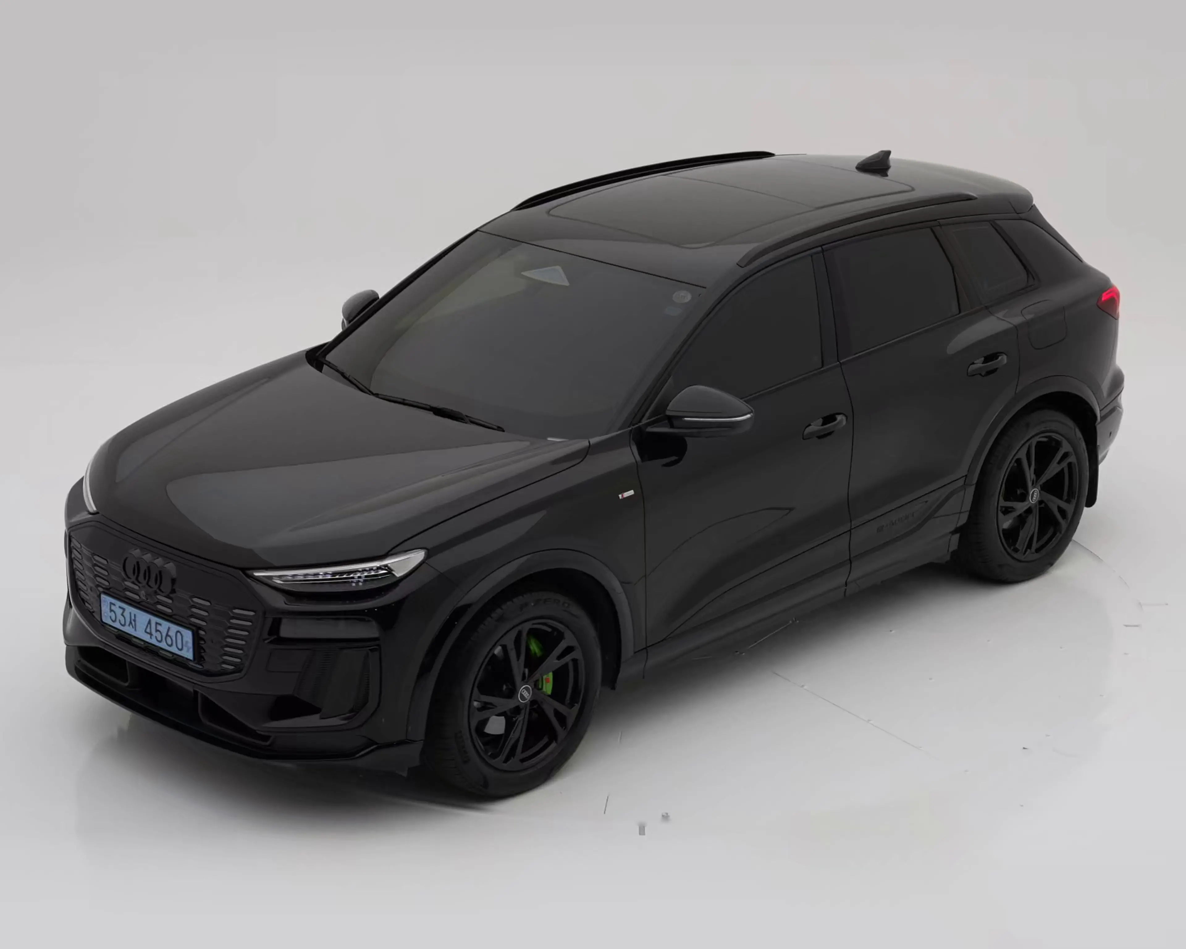 아우디 Q6 e-트론 2025년식 중고차