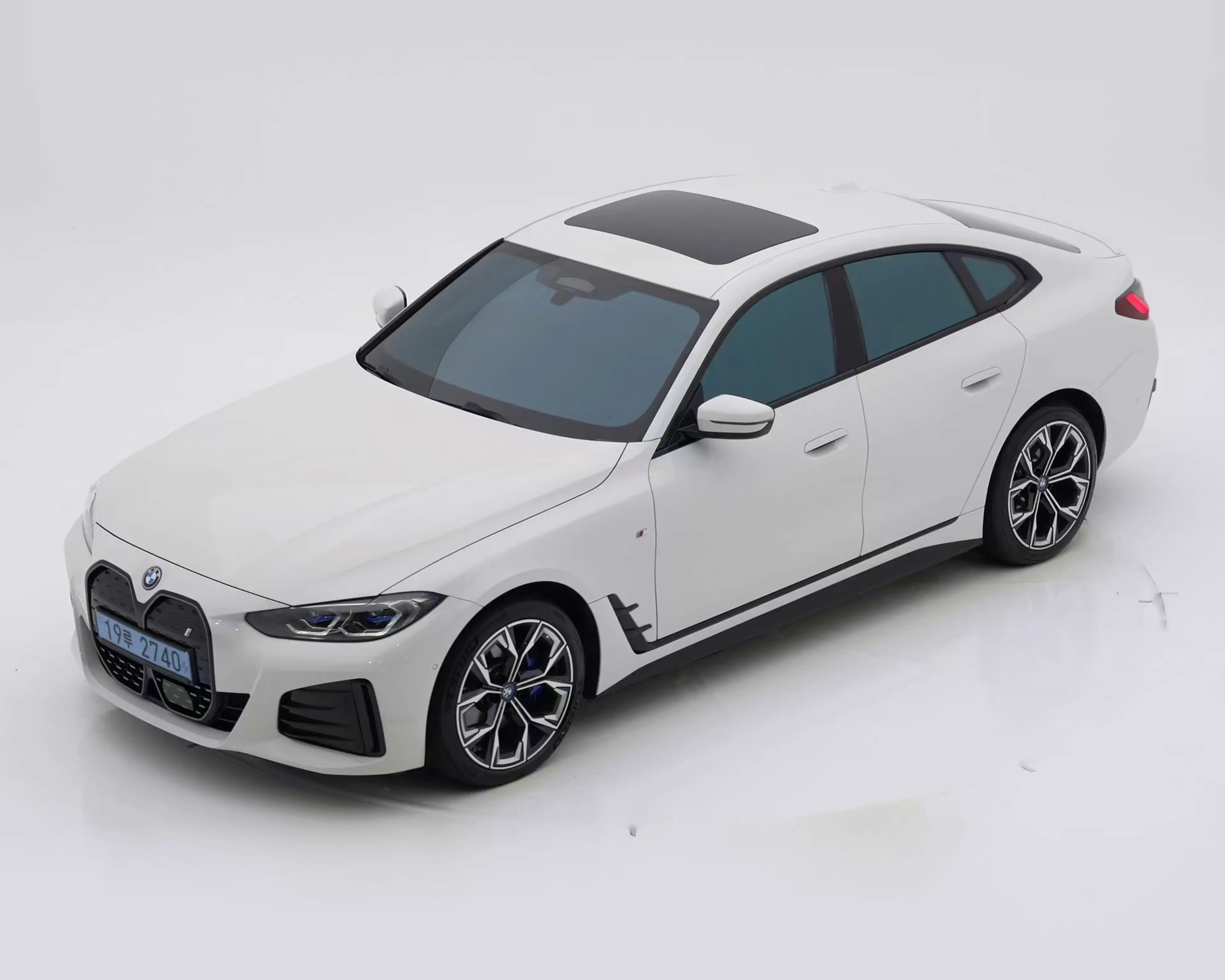 BMW i4 2024년식 중고차