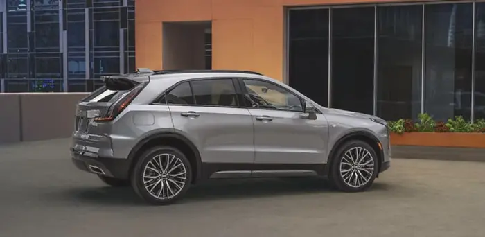 프리미엄 SUV, 캐딜락 SUV, 캐딜락 XT4 페이스리프트 모델 후측방