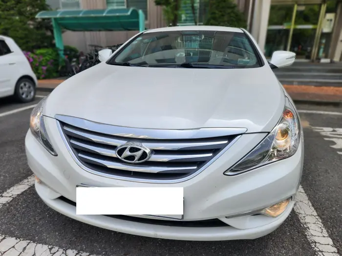 쏘나타 중고차 시세 대상 차량 쏘나타 더 브릴리언트 LPG 정면