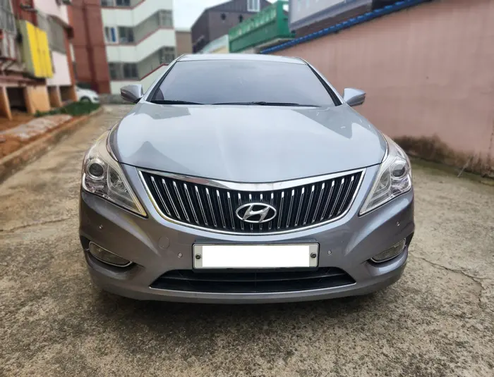 그랜저 중고차 시세 대상 차량 그랜저 HG LPG 정면