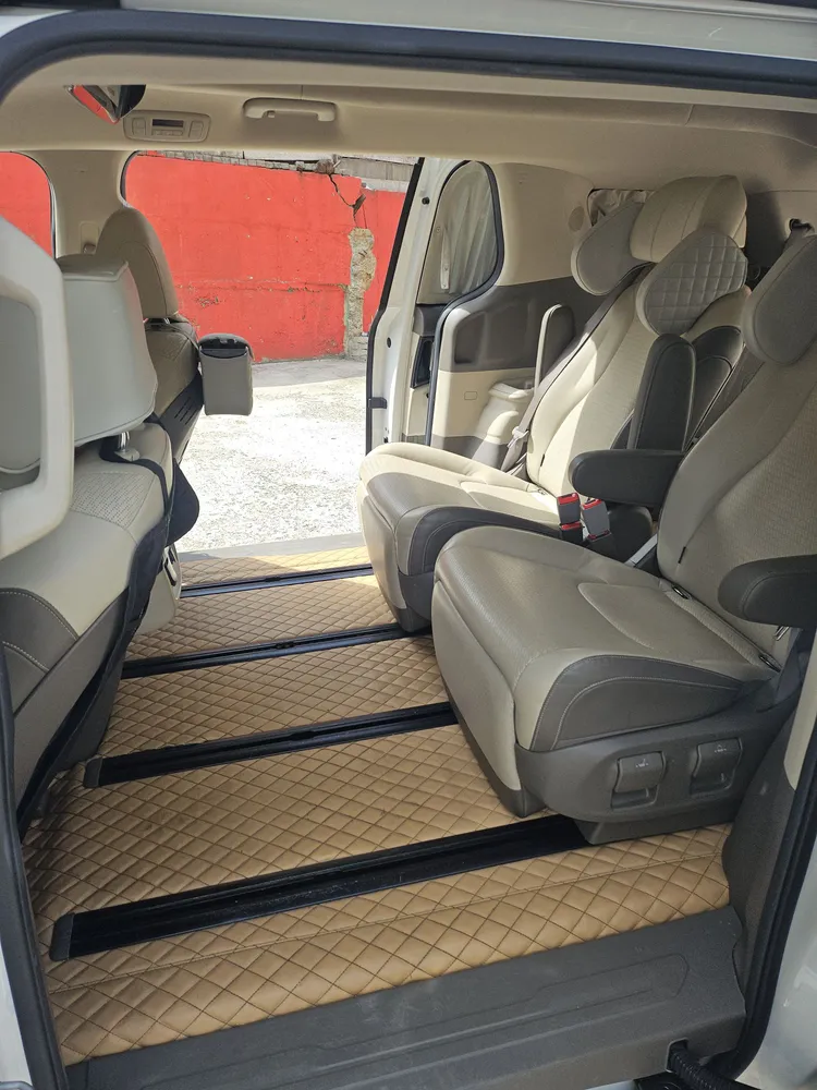 Kia Carnival 14