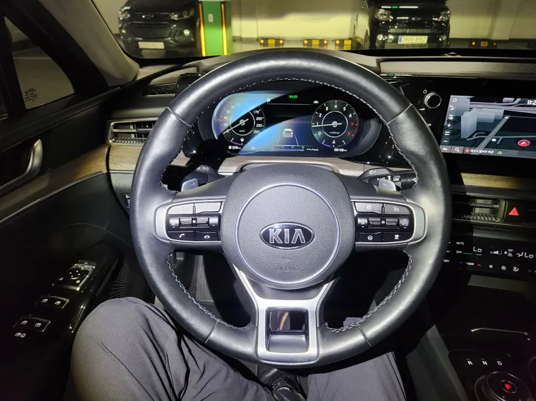 Kia K5 16