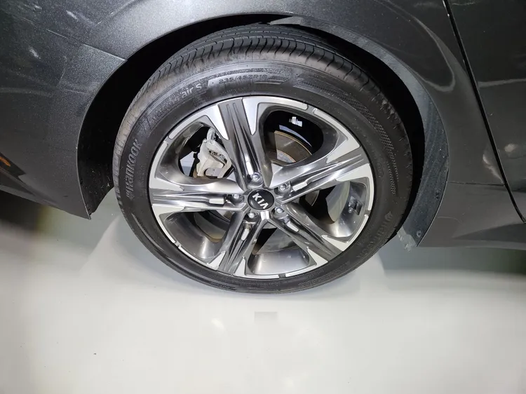 Kia K5 30