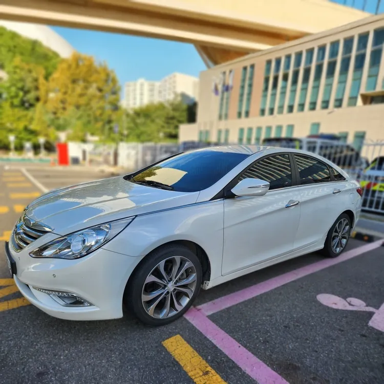 Hyundai Sonata The Brilliant 2