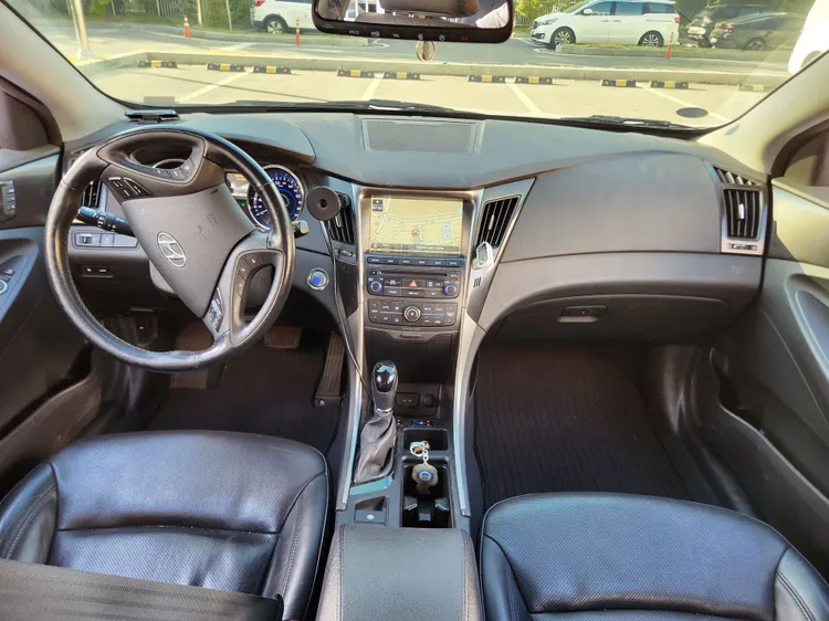 Hyundai Sonata The Brilliant 14