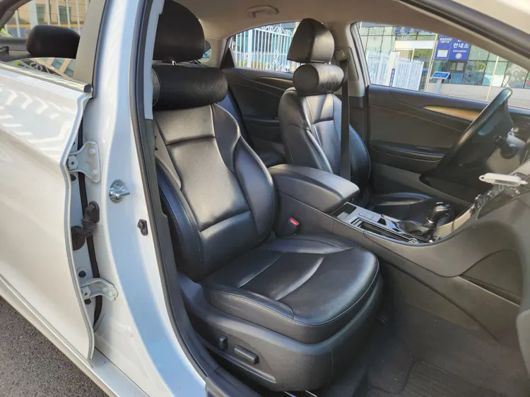 Hyundai Sonata The Brilliant 17