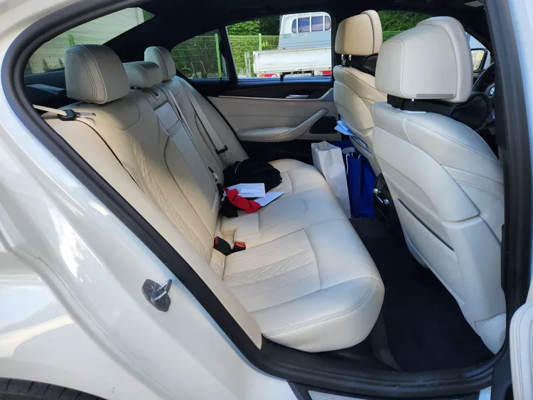 BMW 5 Series (G30) 11