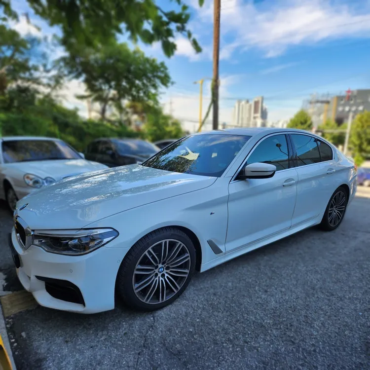 BMW 5 Series (G30) 2